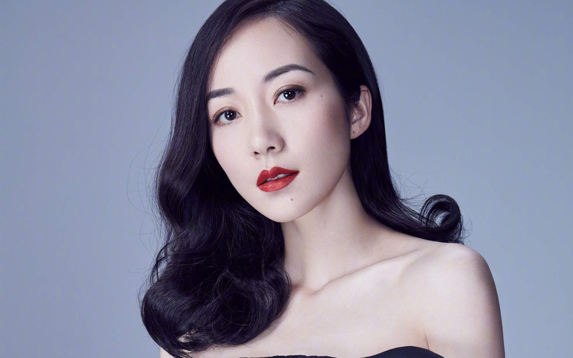 中国大陆江苏省苏州知名女演员韩雪高贵优雅活动写真图片图片