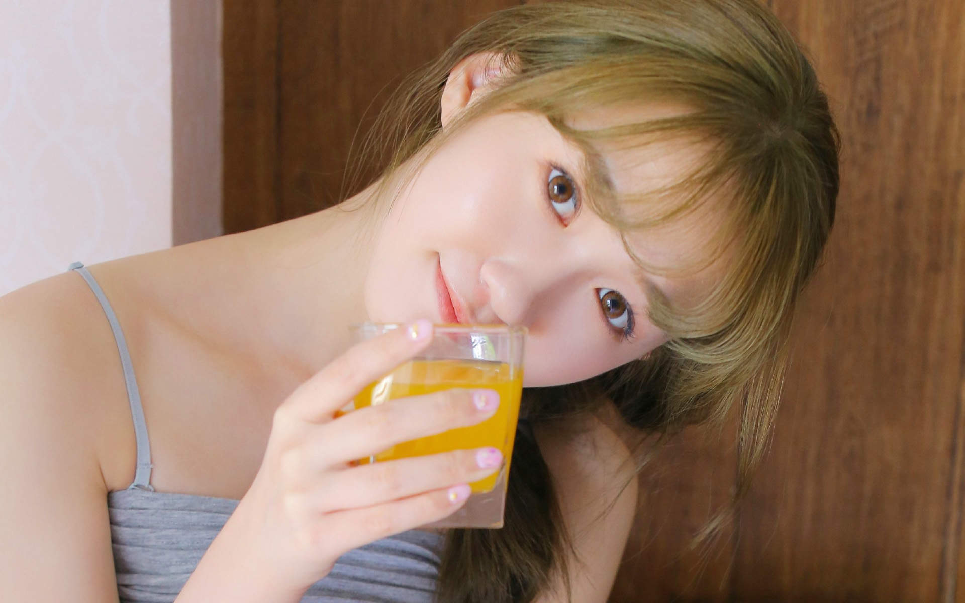 大陆女明星清新美女治愈系清纯唯美白皙高清桌面壁纸图片