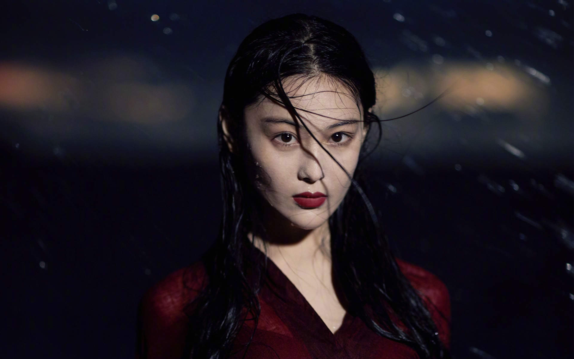 高清中国内地女演张馨予湿身性感唯美写真大片高清桌面壁纸图片