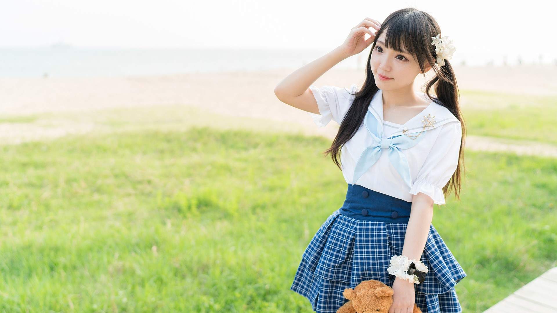 高清90后校花甜美灵动美少女学生装清纯写真图片手机壁纸图片