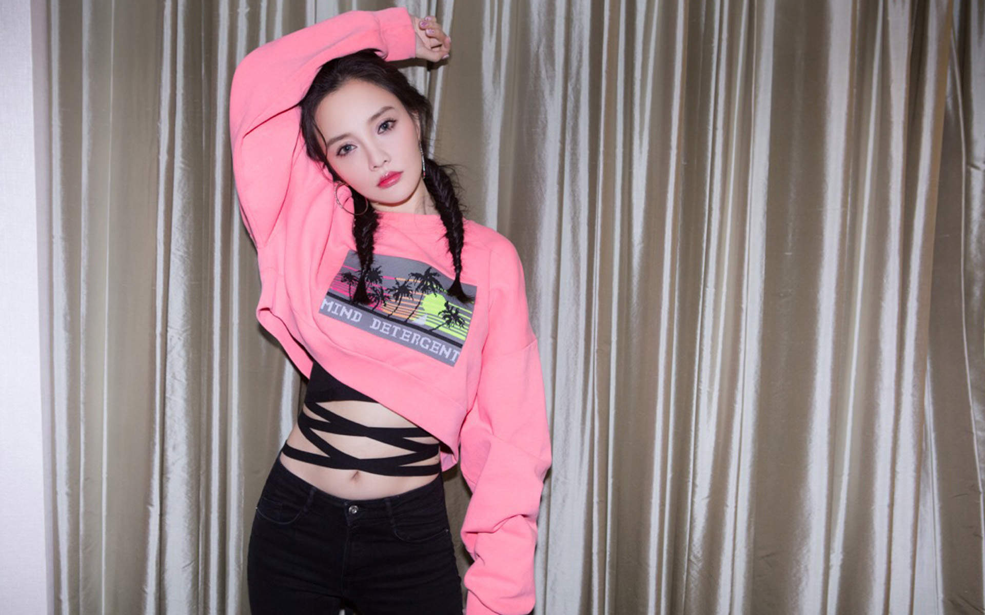 李小璐甜馨图片 李小璐甜馨温暖养眼写真图片