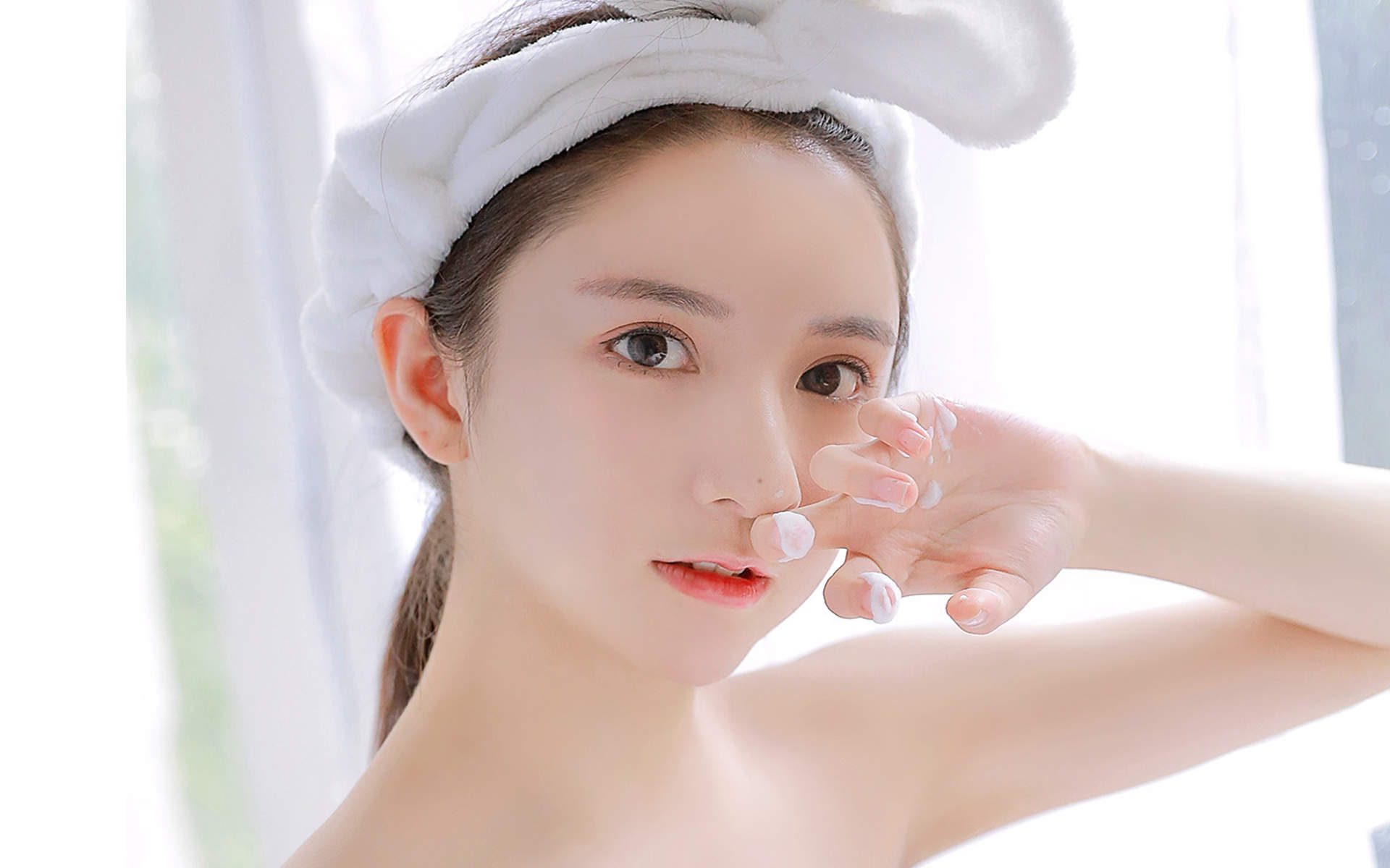 大陆女明星清新美女治愈系清纯唯美白皙高清桌面壁纸图片