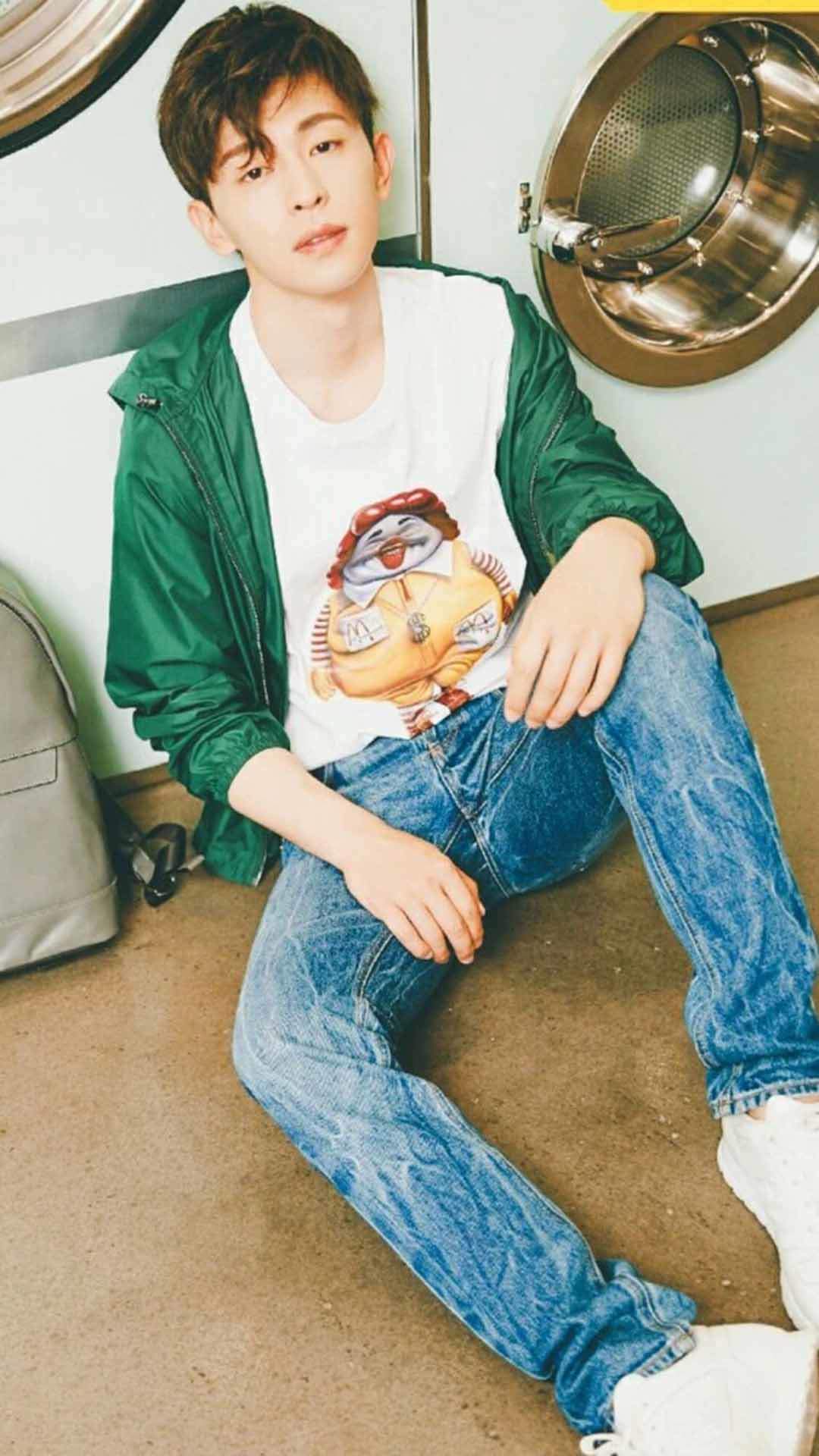 高清河北省石家庄男明显邓伦帅气迷人写真图片手机壁纸图片