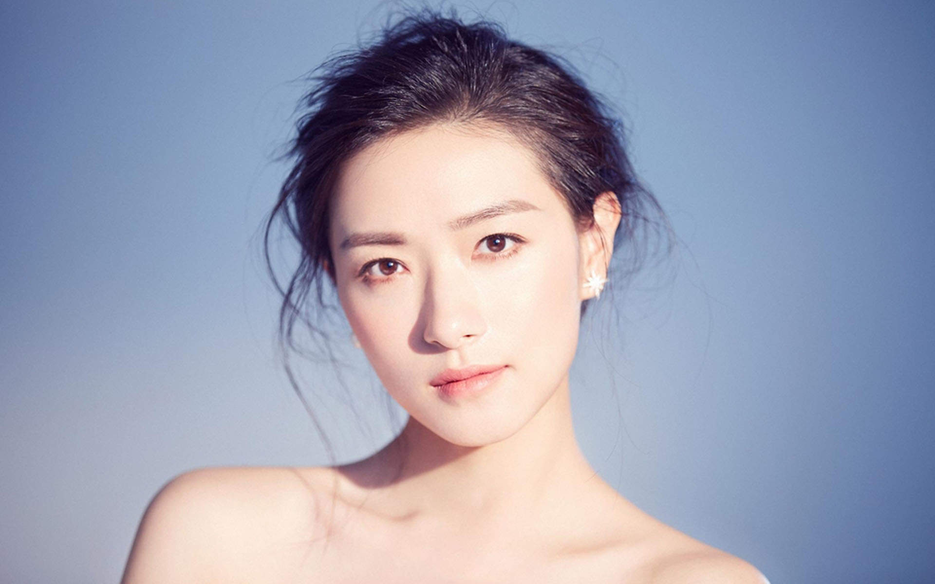 湖南省益阳市赫山女演员万茜优雅大气迷人写真图片电脑壁纸图片