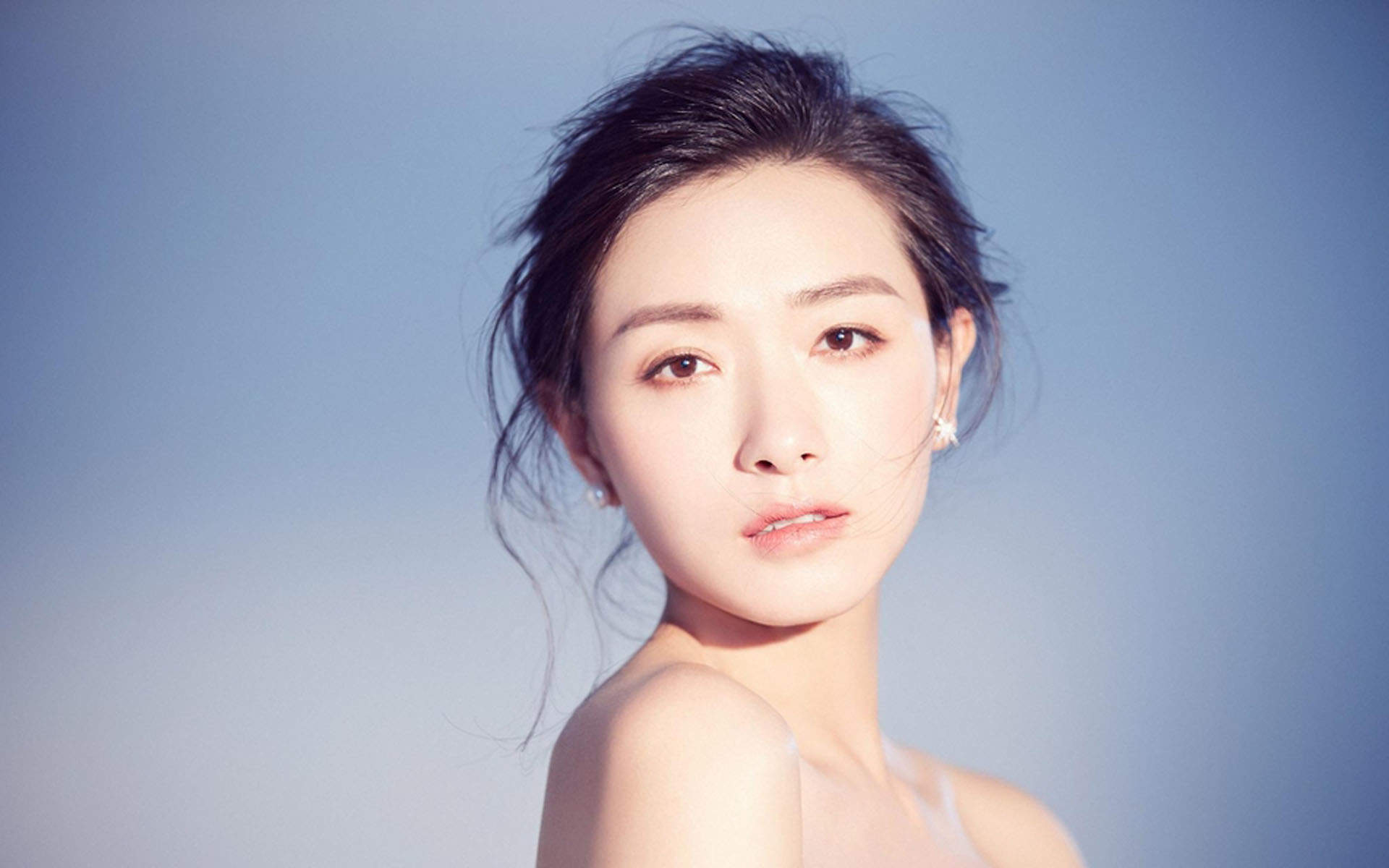 湖南省益阳市赫山女演员万茜优雅大气迷人写真图片电脑壁纸图片