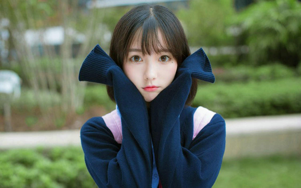 高清校花90后可爱清纯学生妹高清桌面壁纸图片