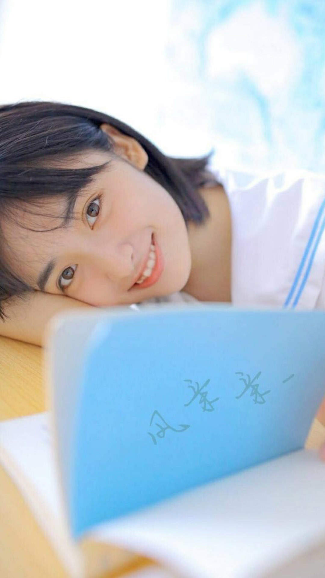 高清美女沈月甜美灵动写真图片手机壁纸图片