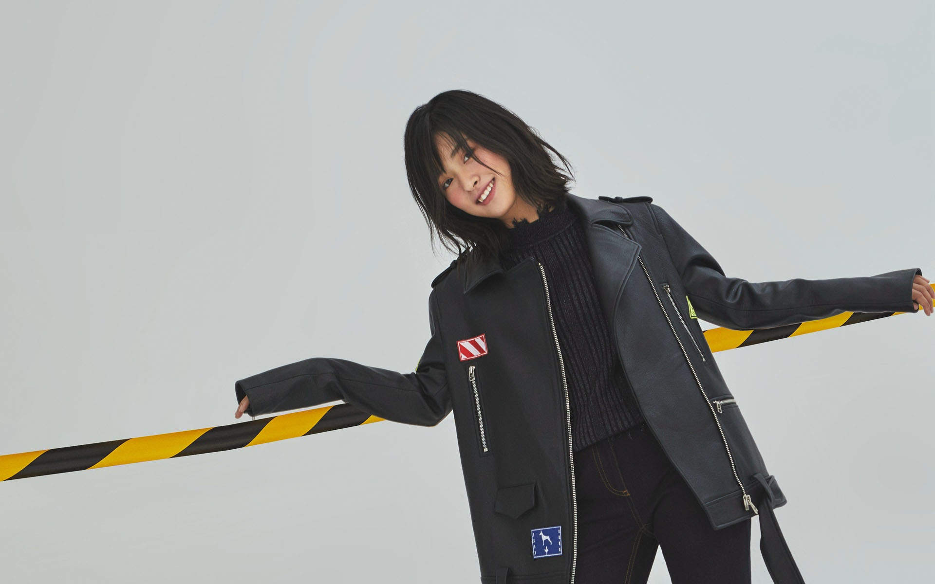 美女沈月图片