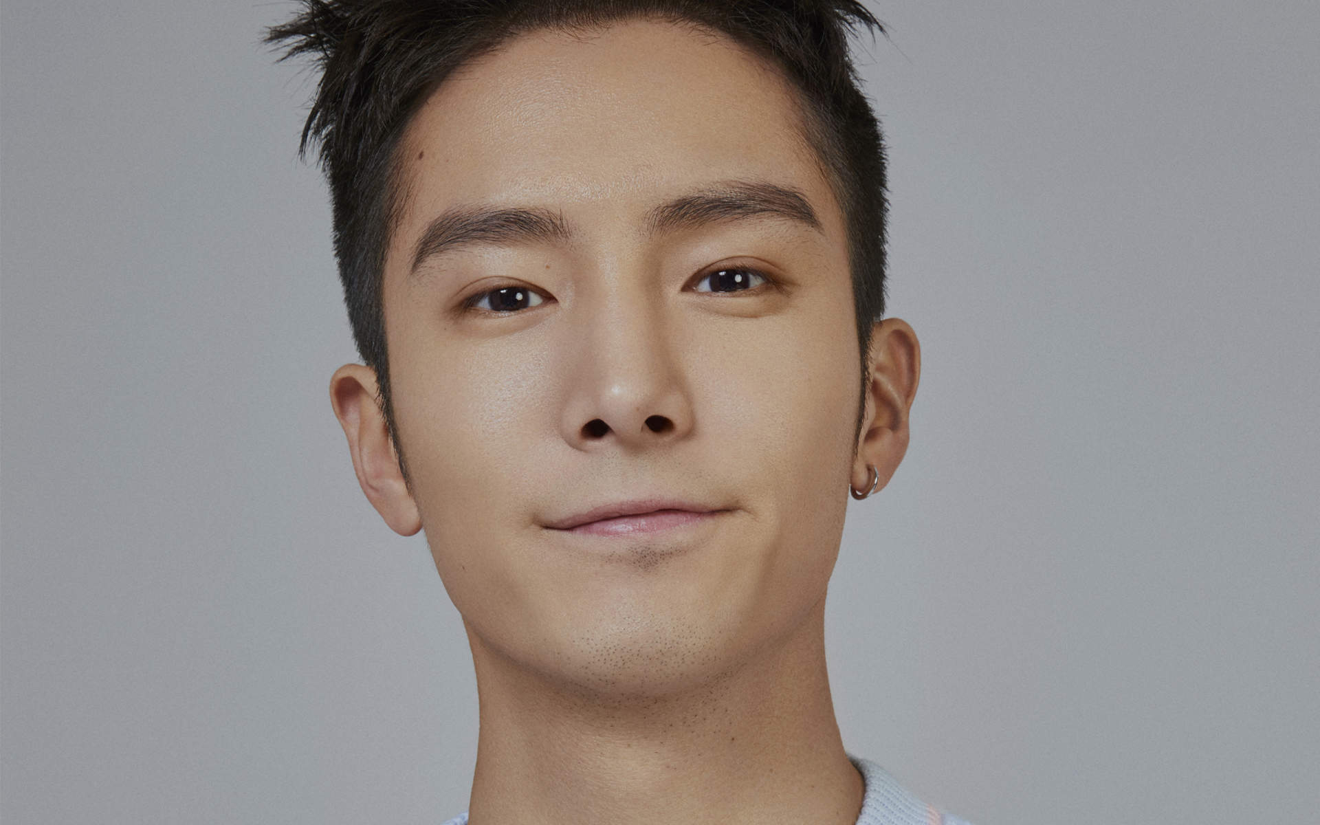 高清浙江省杭州男明显盛一伦儒雅帅气活动写真图片图片