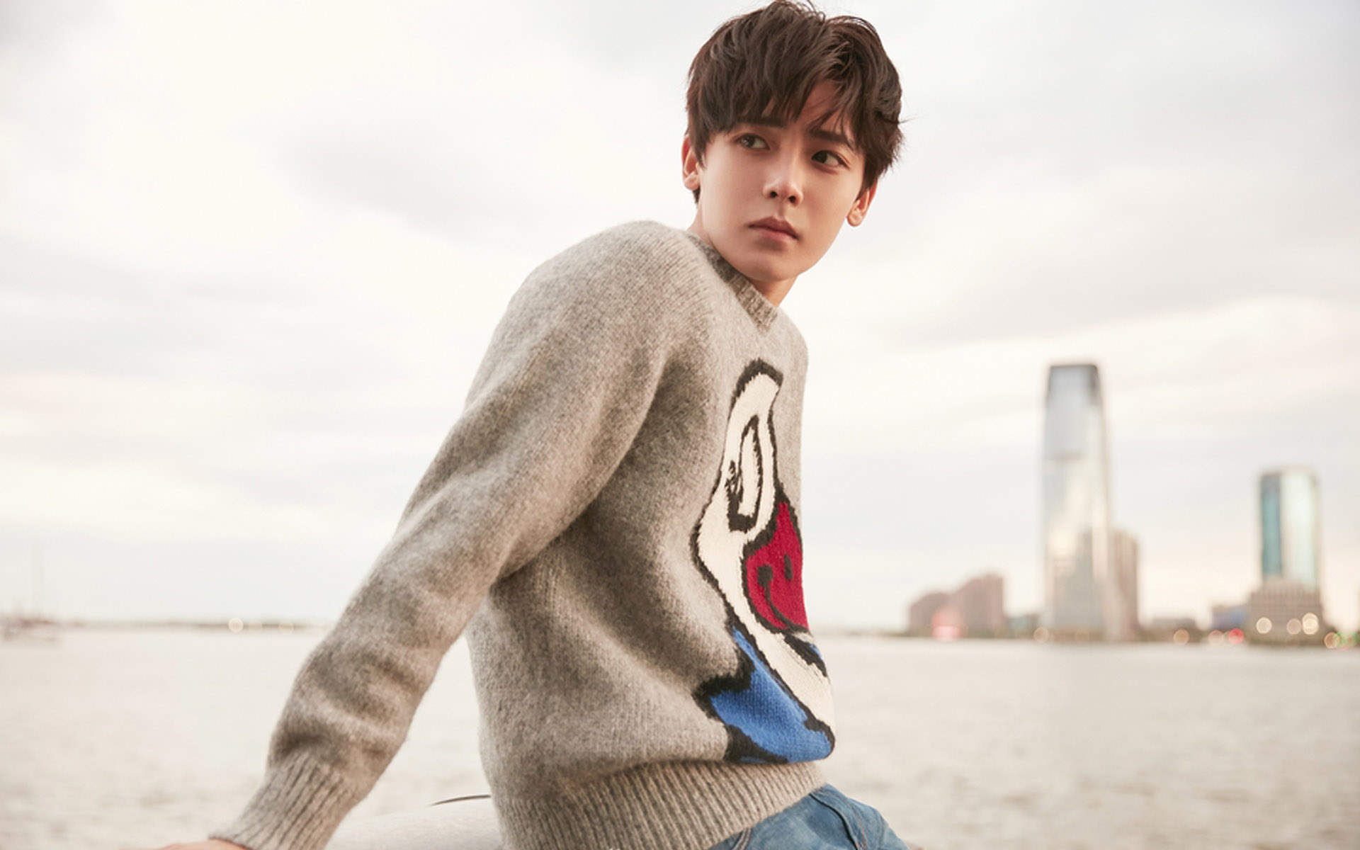 高清中国内地北京男演员侯明昊运动风帅气写真大片图片
