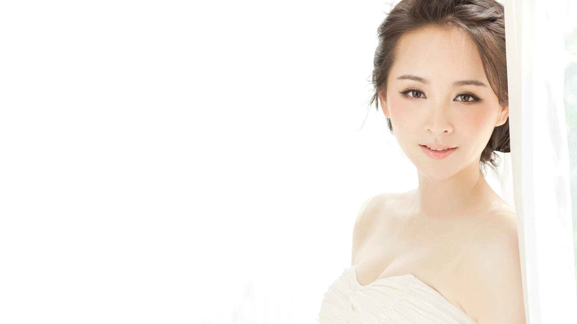 美女明星邓莎写真高清宽屏桌面壁纸图片