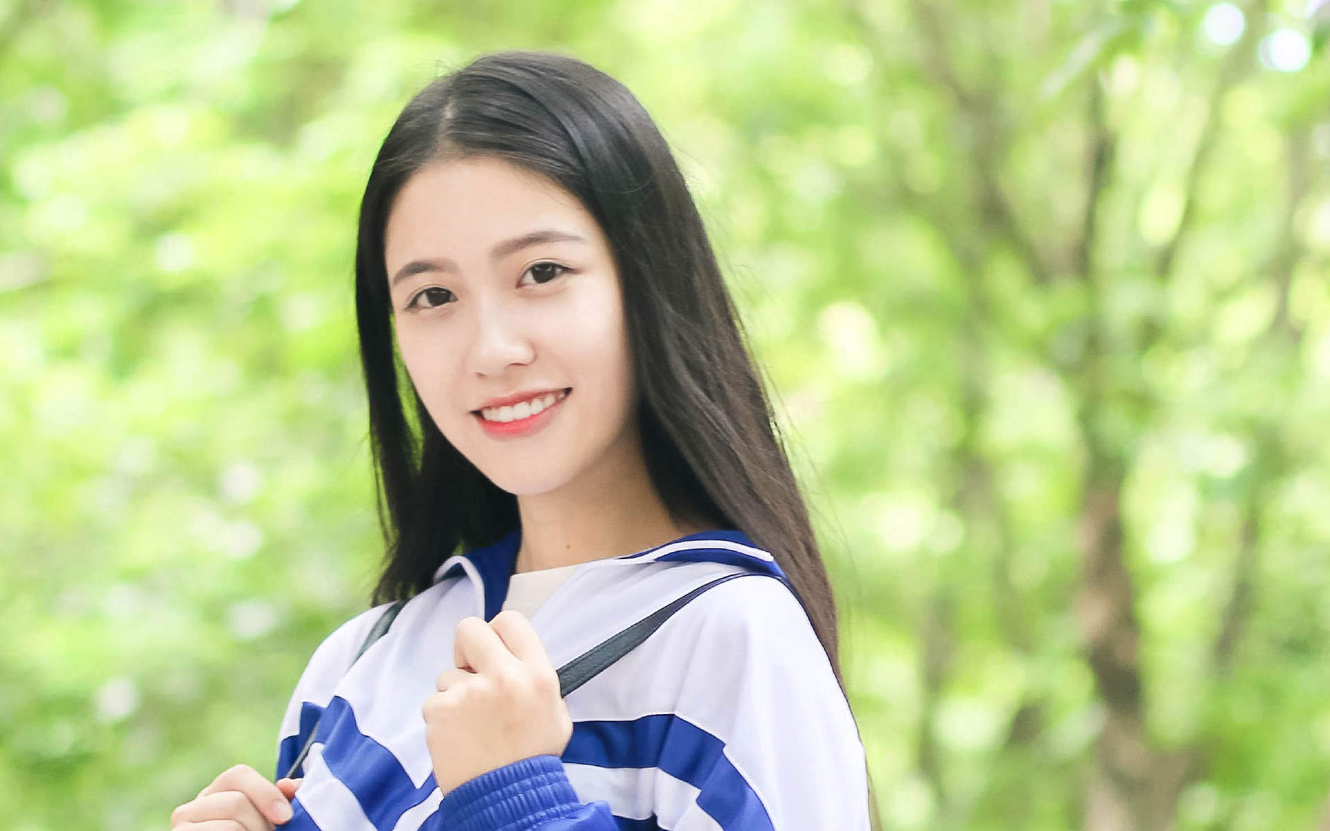 高清校花90后可爱清纯学生妹高清桌面壁纸图片