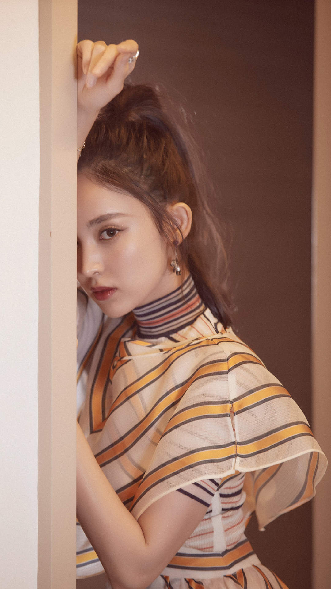 中国内地新疆乌鲁木齐市影视女演员古力娜扎清秀写真手机壁纸图片