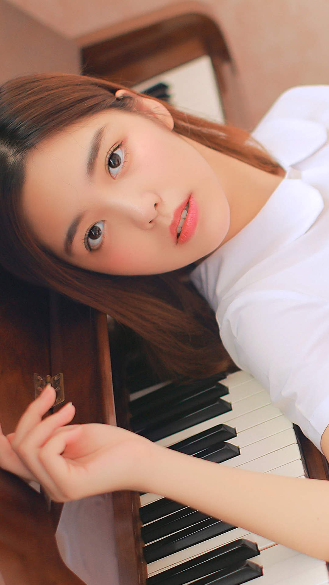 漂亮大陆95后长腿学生妹美女图片高清手机壁纸图片 漂亮大陆95后长腿学生妹美女图片高清手机壁纸图片