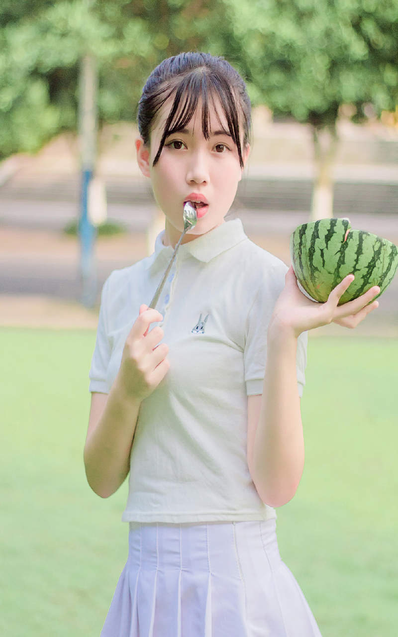 超短裙美女图片
