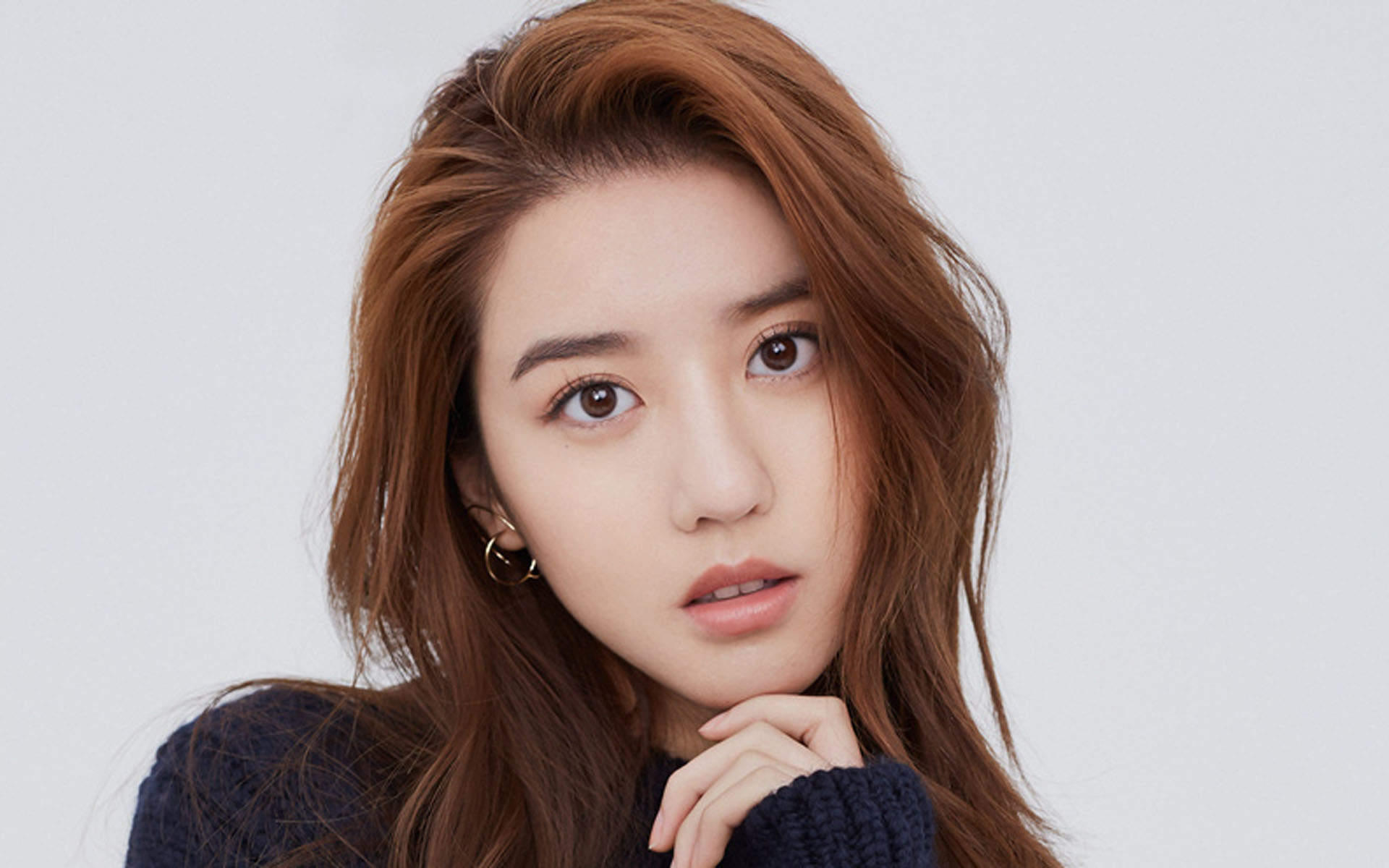 高清台湾美女李凯馨格子裙性感写真图片图片