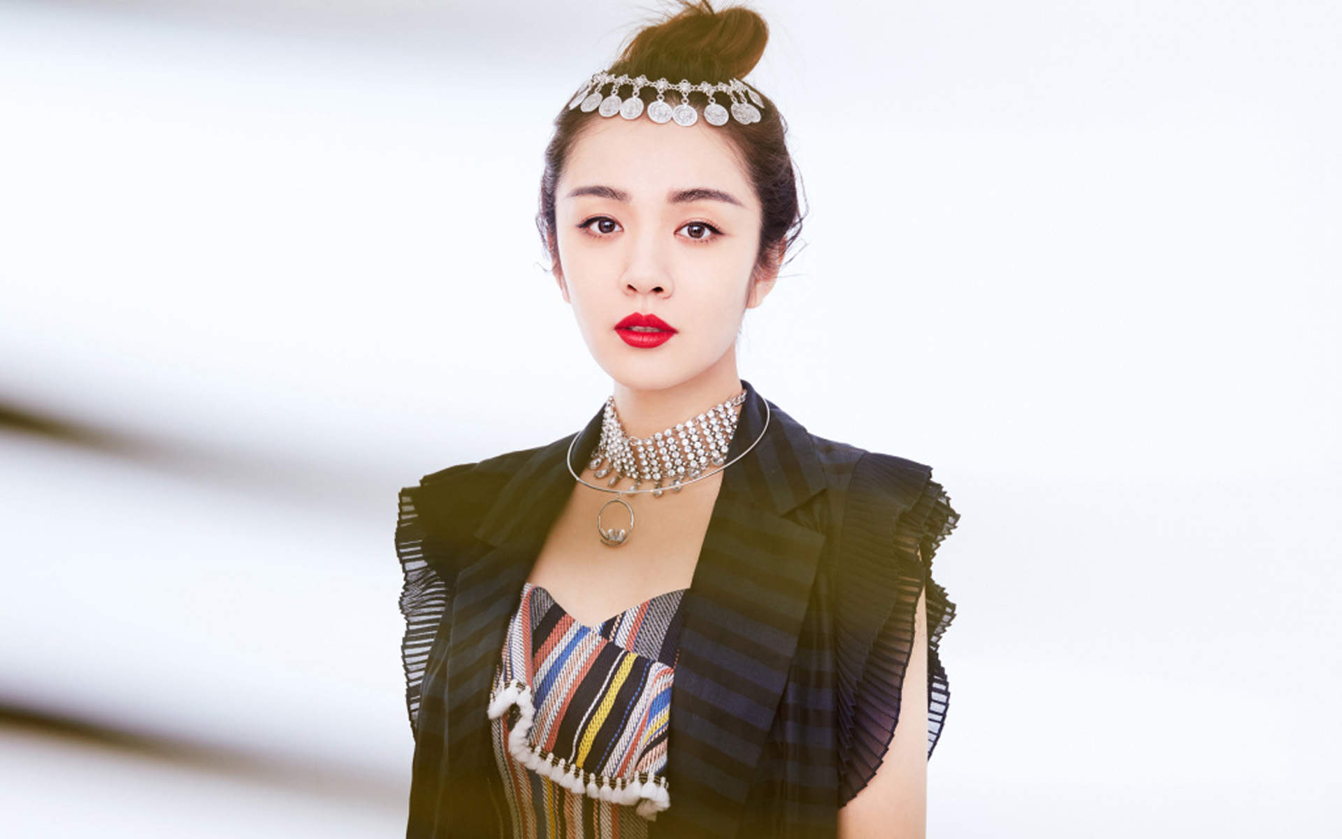 中国内地山东省青岛女演员王晓晨唯美优雅迷人写真图片图片