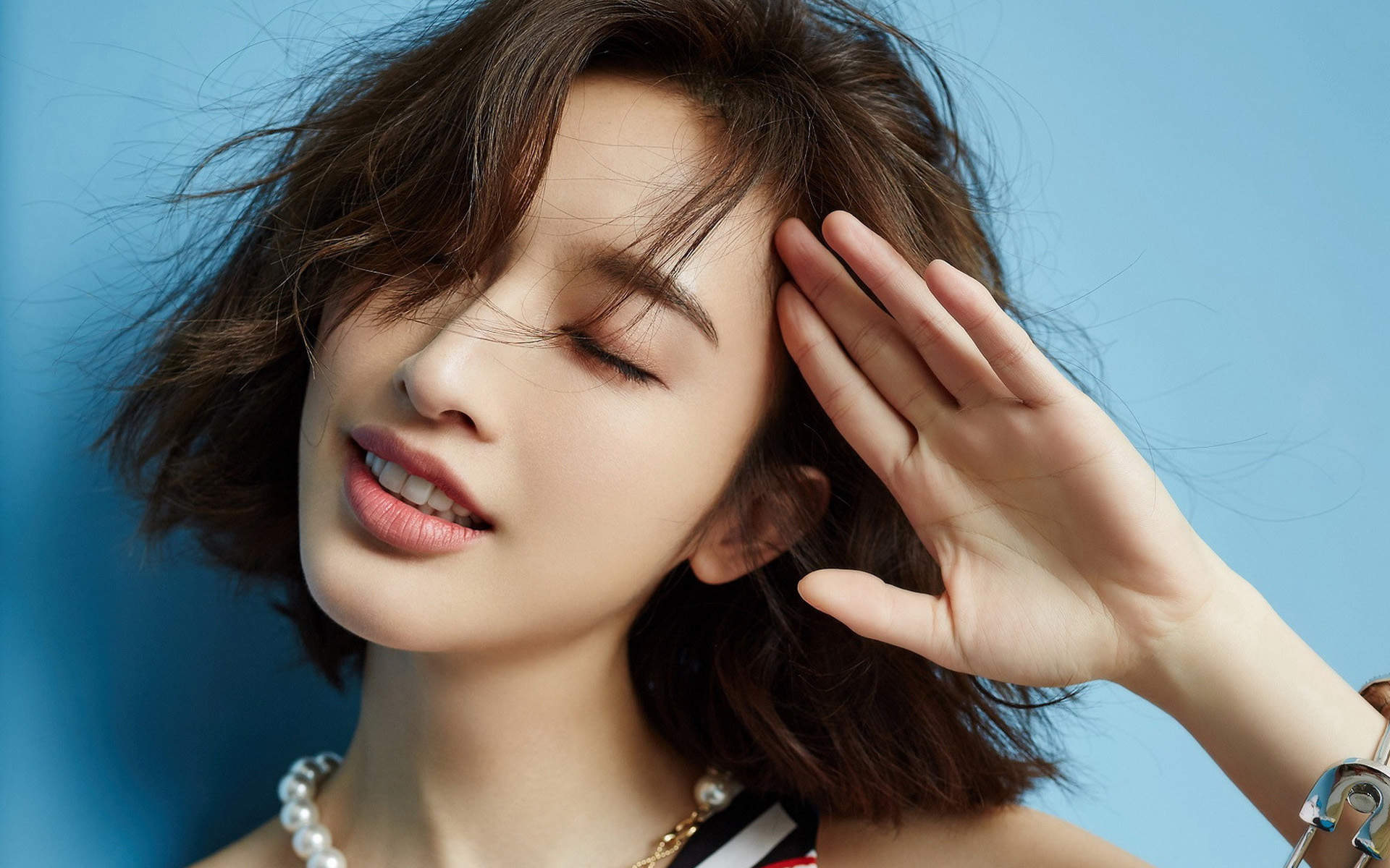 中国大陆广西省桂林模特女演员张俪美艳迷人黑裙写真图片图片
