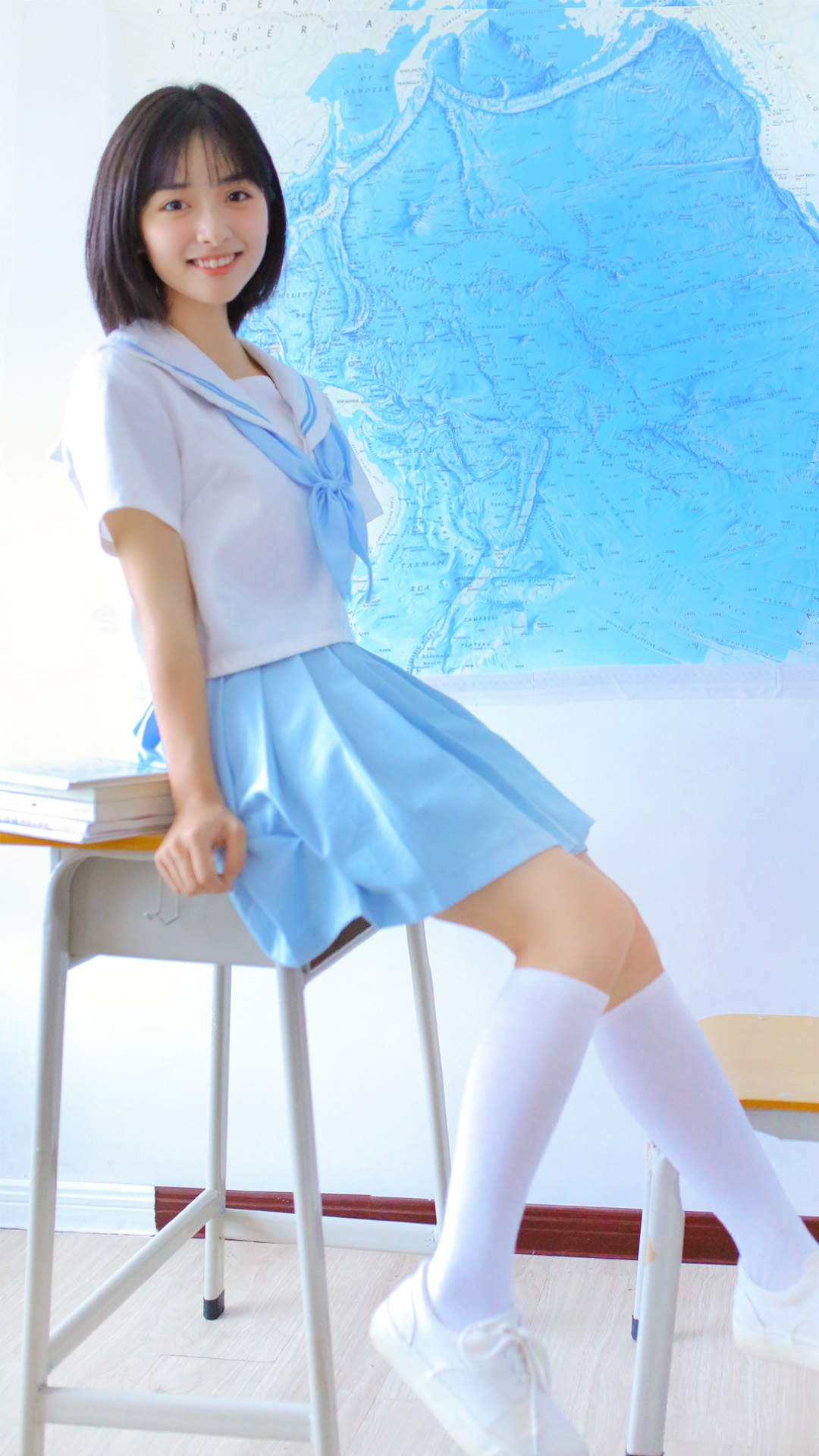 美女沈月图片