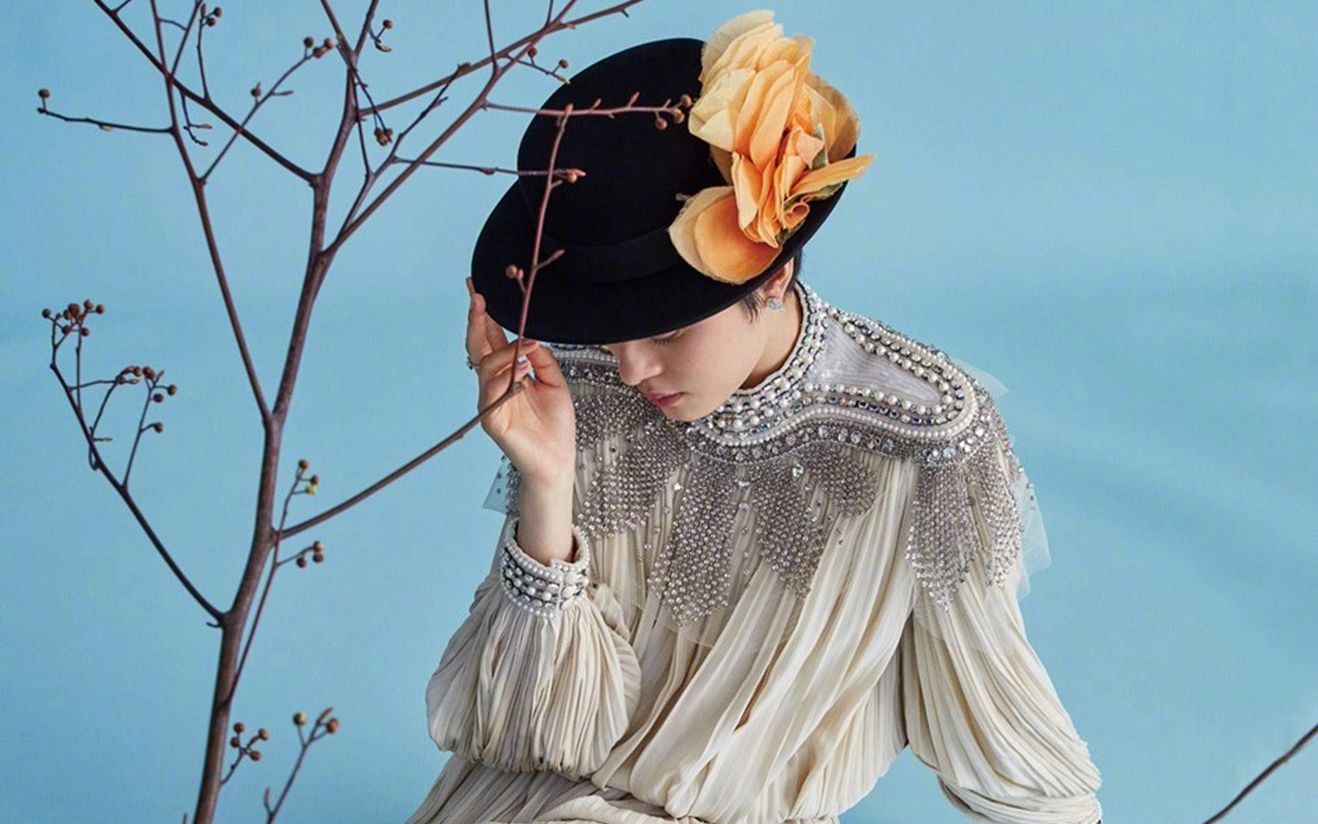 孙俪变冷美人写真烈焰红唇妩媚性感图片