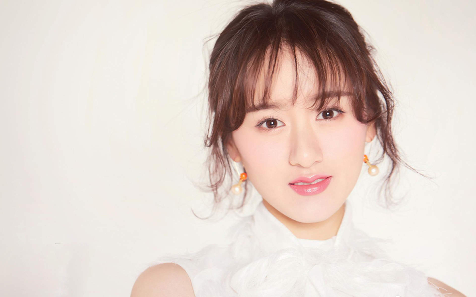 高清上海袁冰妍袁冰妍温婉迷人写真桌面壁纸图片 高清上海袁冰妍袁冰妍温婉迷人写真桌面壁纸图片
