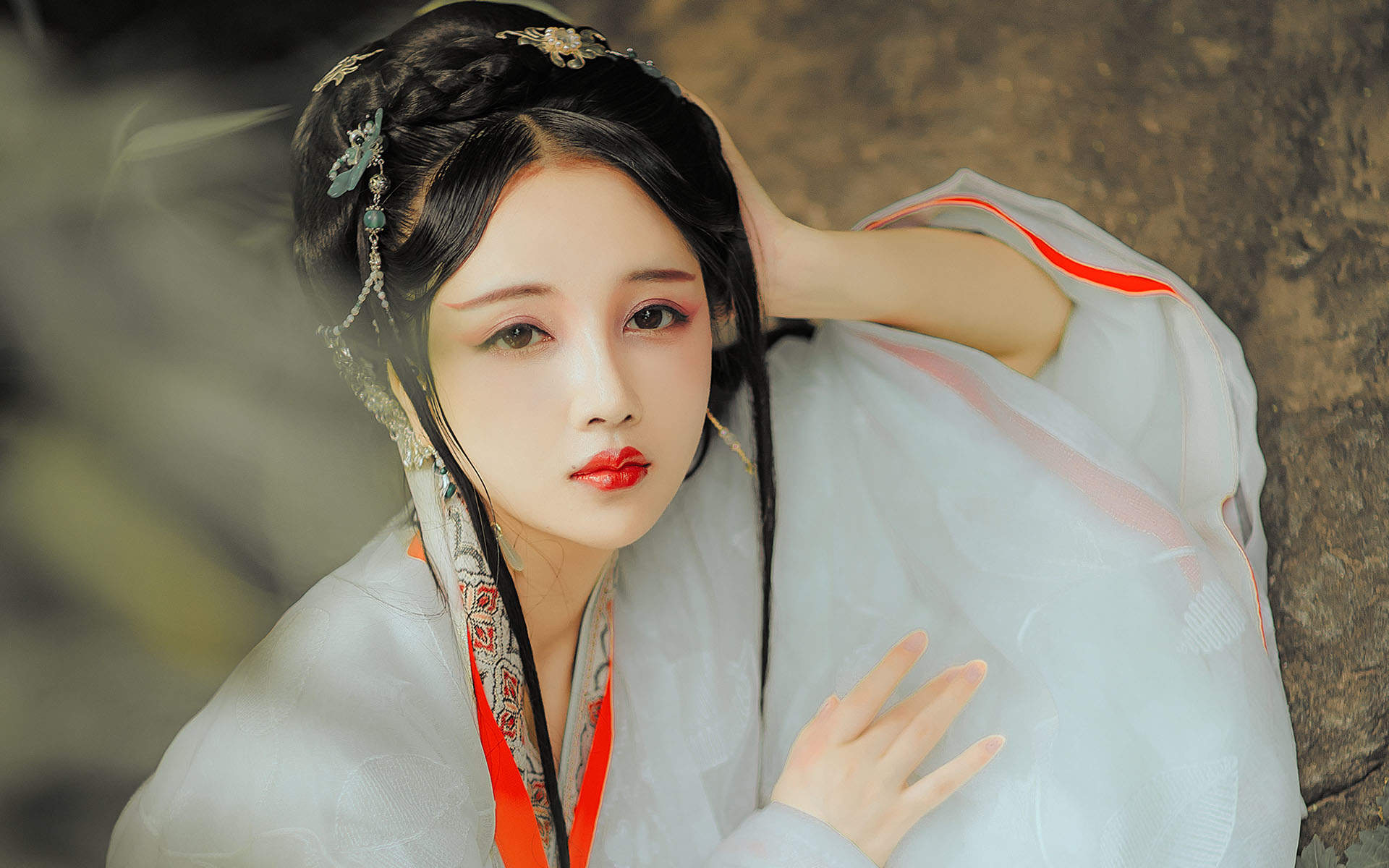 花树下的汉服美女清纯靓丽如花似玉写真图片图片