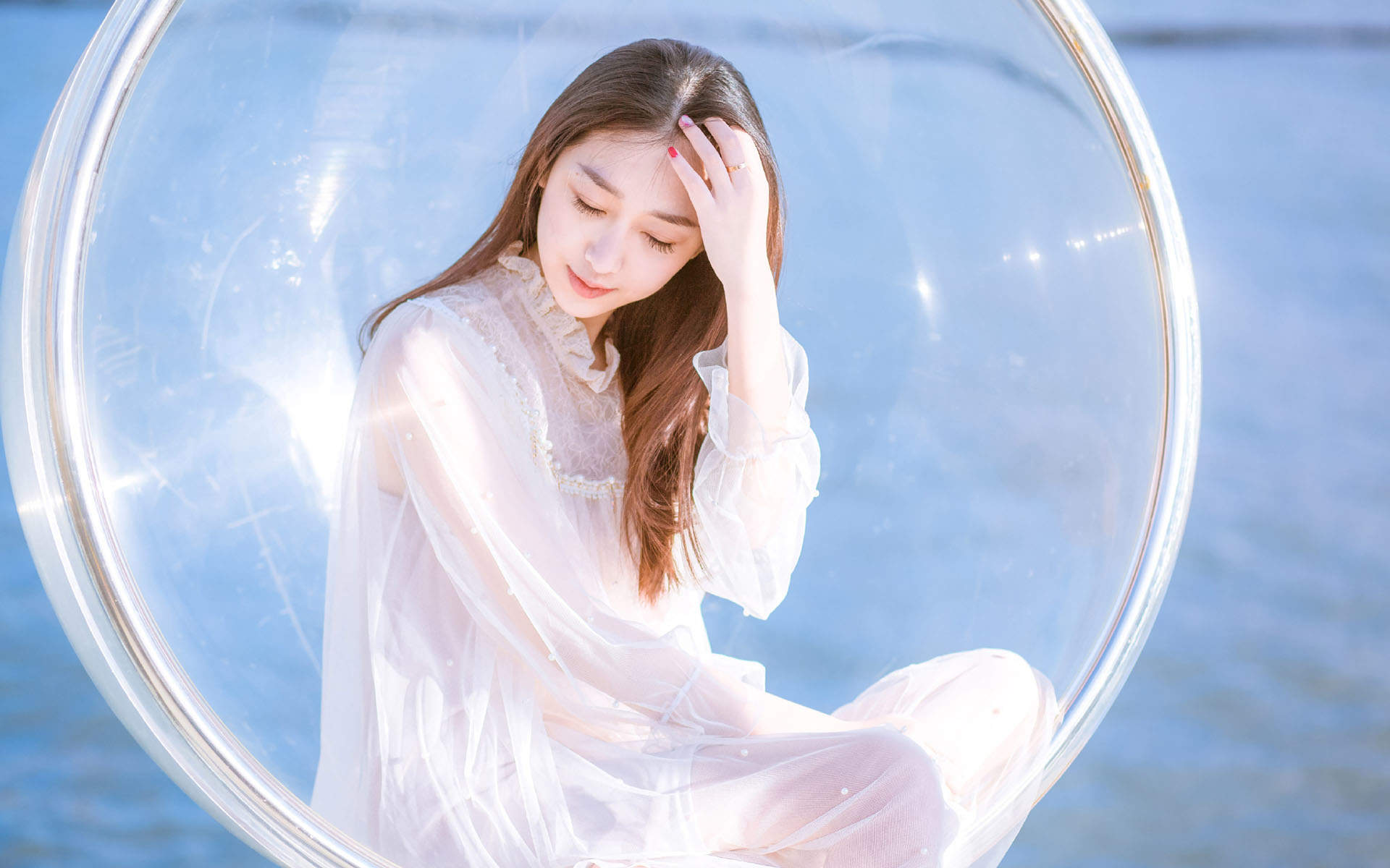 杨幂透视薄纱长裙妩媚性感写真图片图片