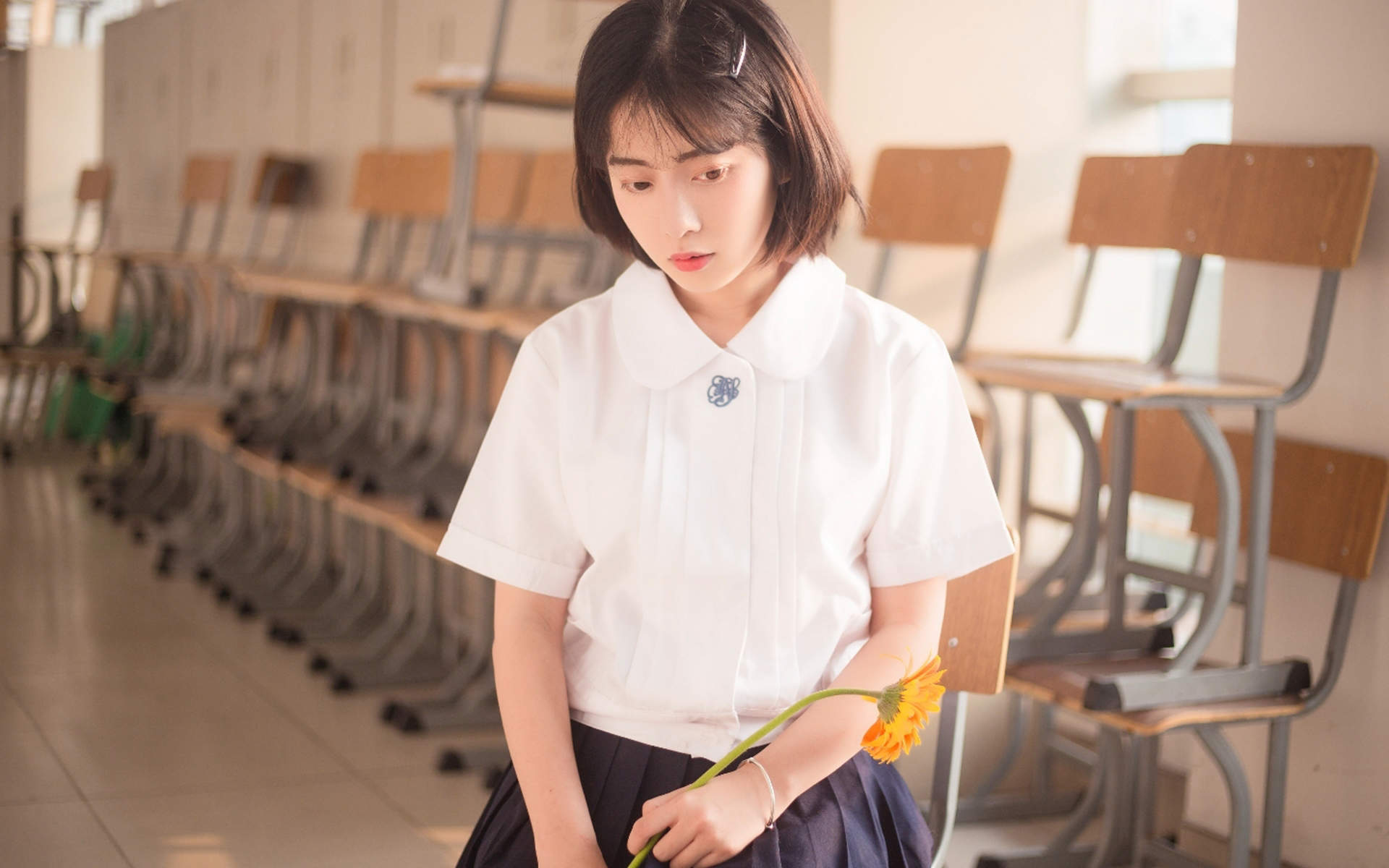 高清校花90后可爱清纯学生妹高清桌面壁纸图片