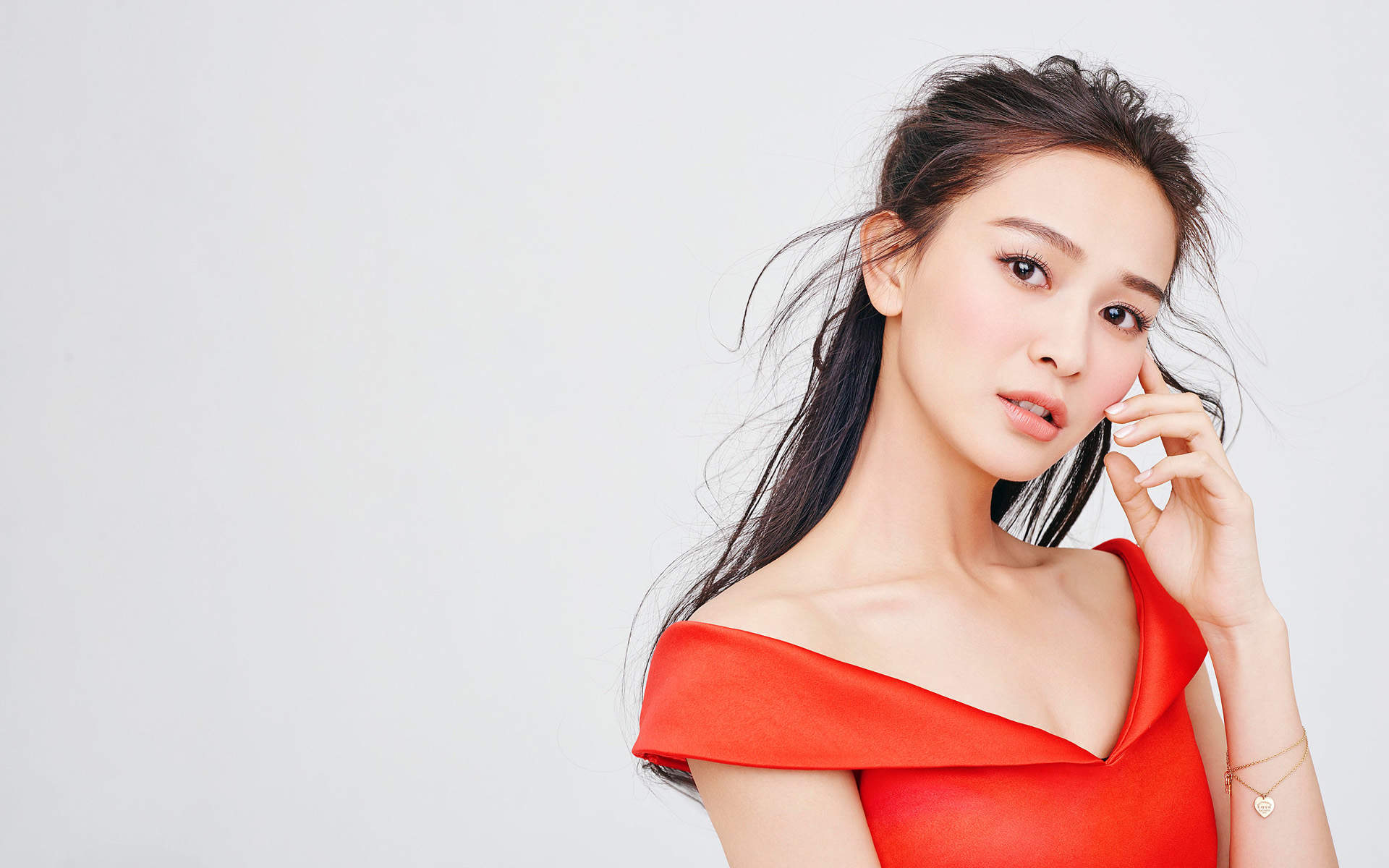 中国内地安徽女演员海铃清新甜美生活照图片图片