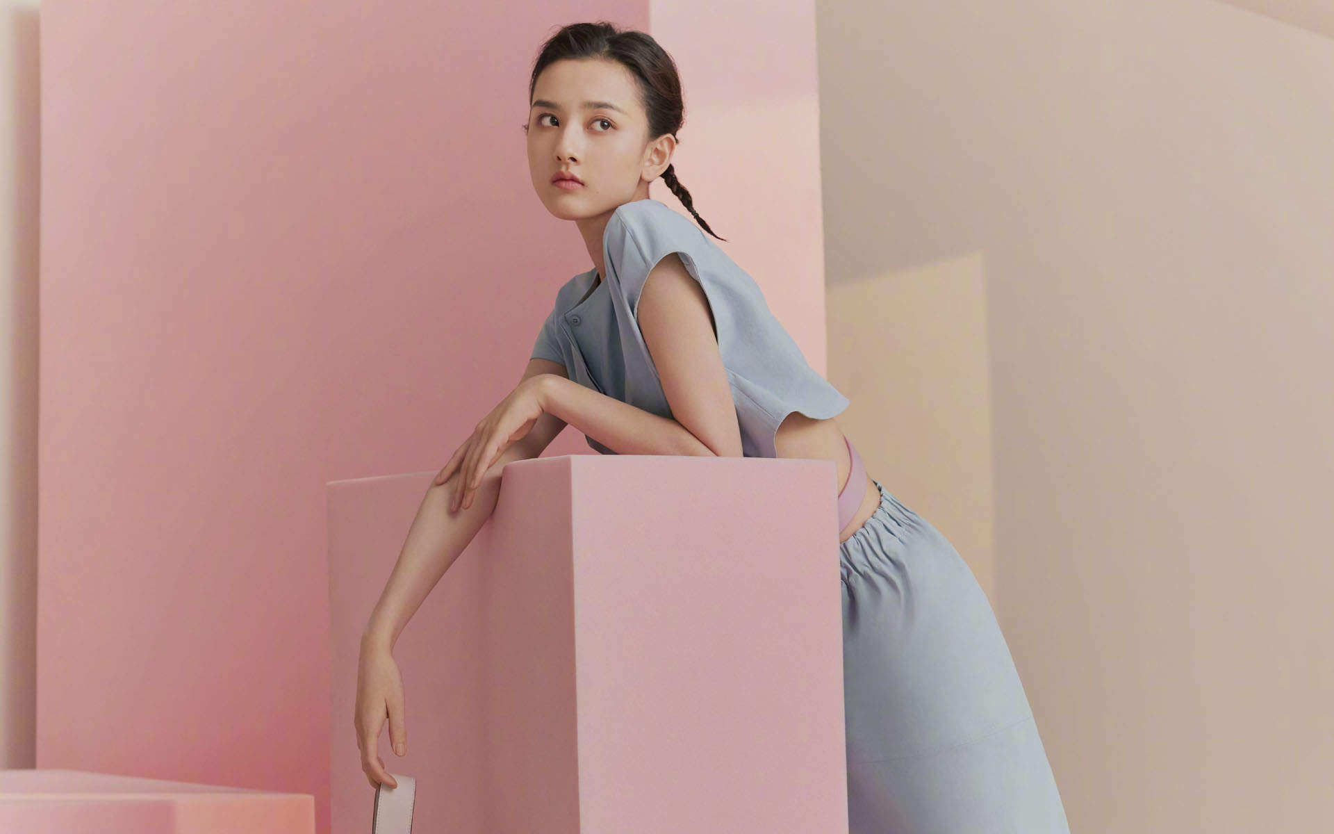 中国北京当代95后女演员宋祖儿清新时尚可爱写真图片桌面壁纸图片