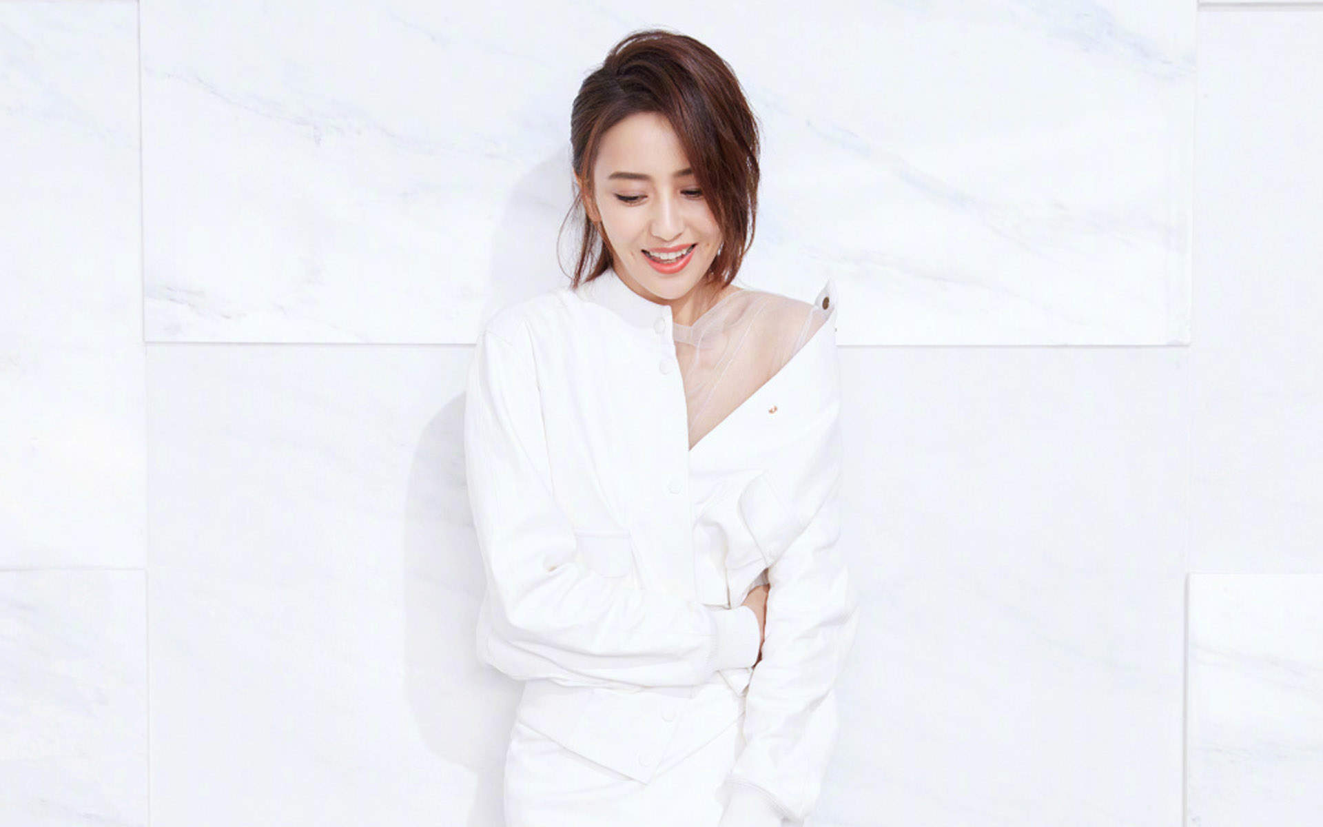 高清中国内地新疆伊犁影视女演员佟丽娅性感魅力写真图片桌面壁纸图片