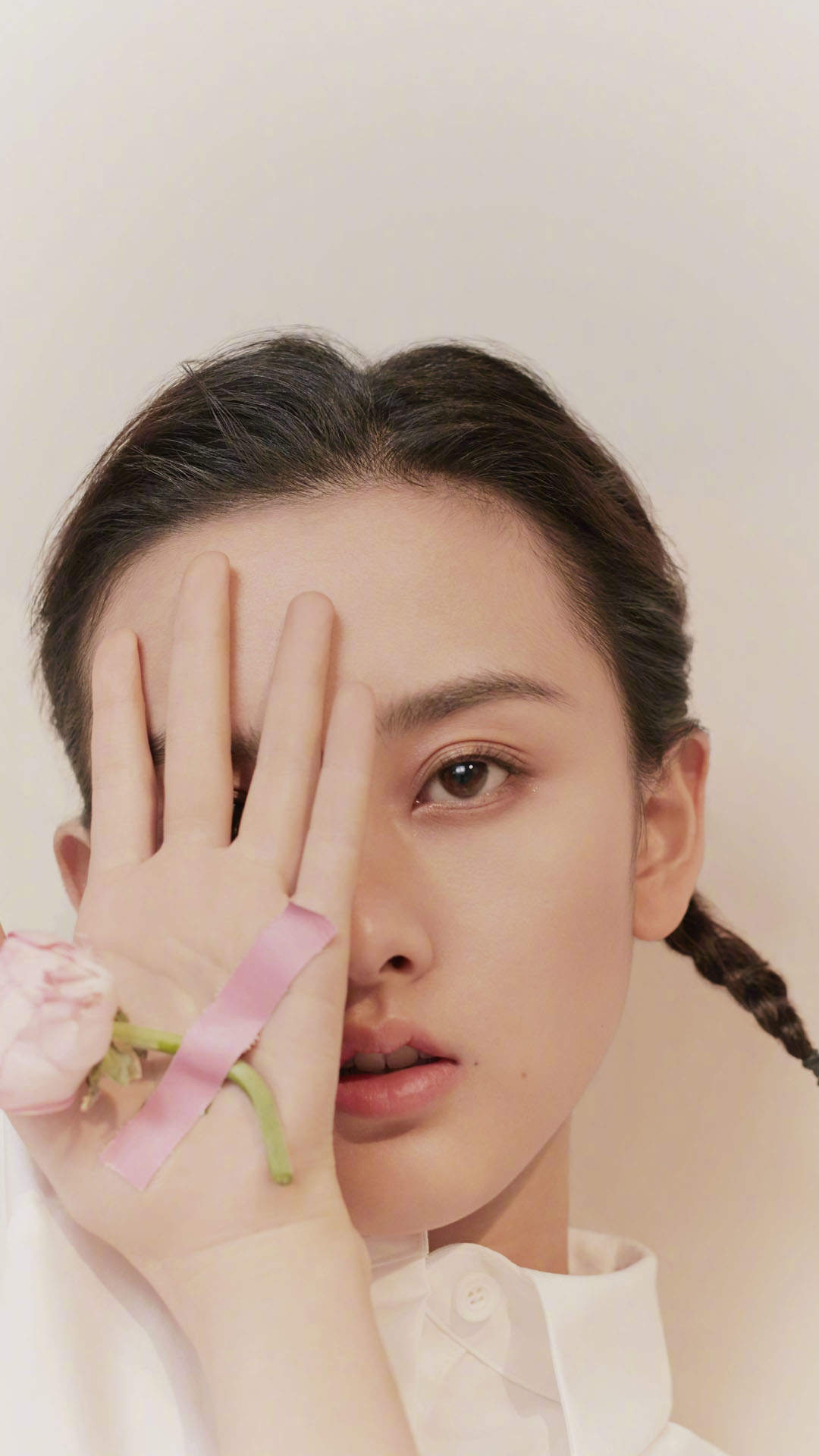 中国北京当代95后女演员宋祖儿性感时尚高清桌面壁纸图片