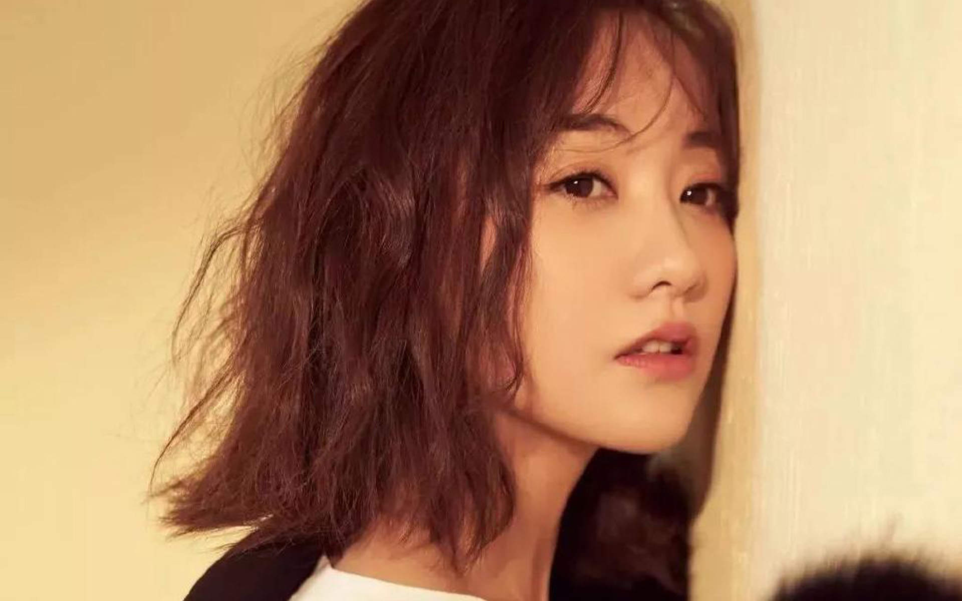 高清中国内地云南保山女演员杨蓉性感迷人写真图片桌面壁纸图片