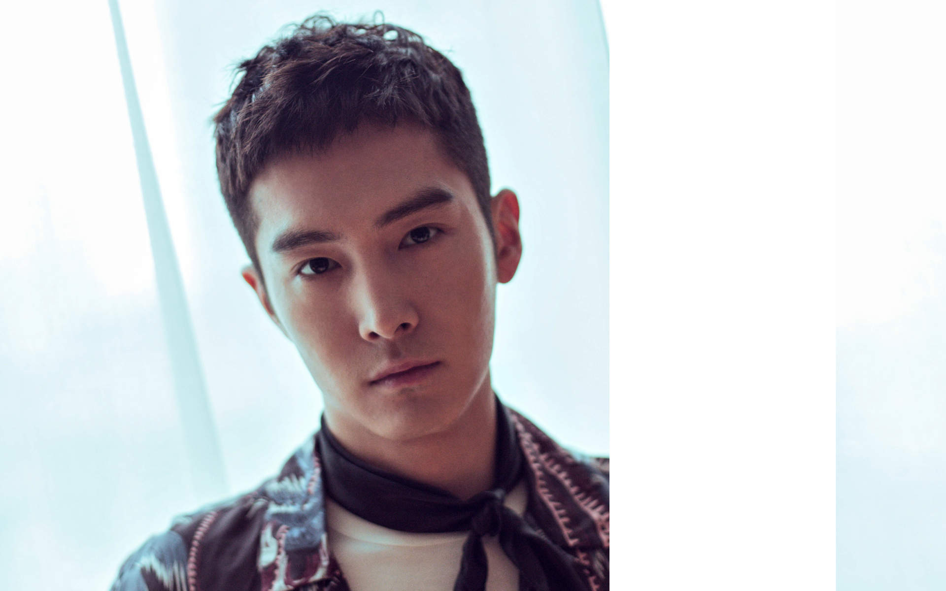 高清浙江省杭州男明显盛一伦儒雅帅气活动写真图片图片