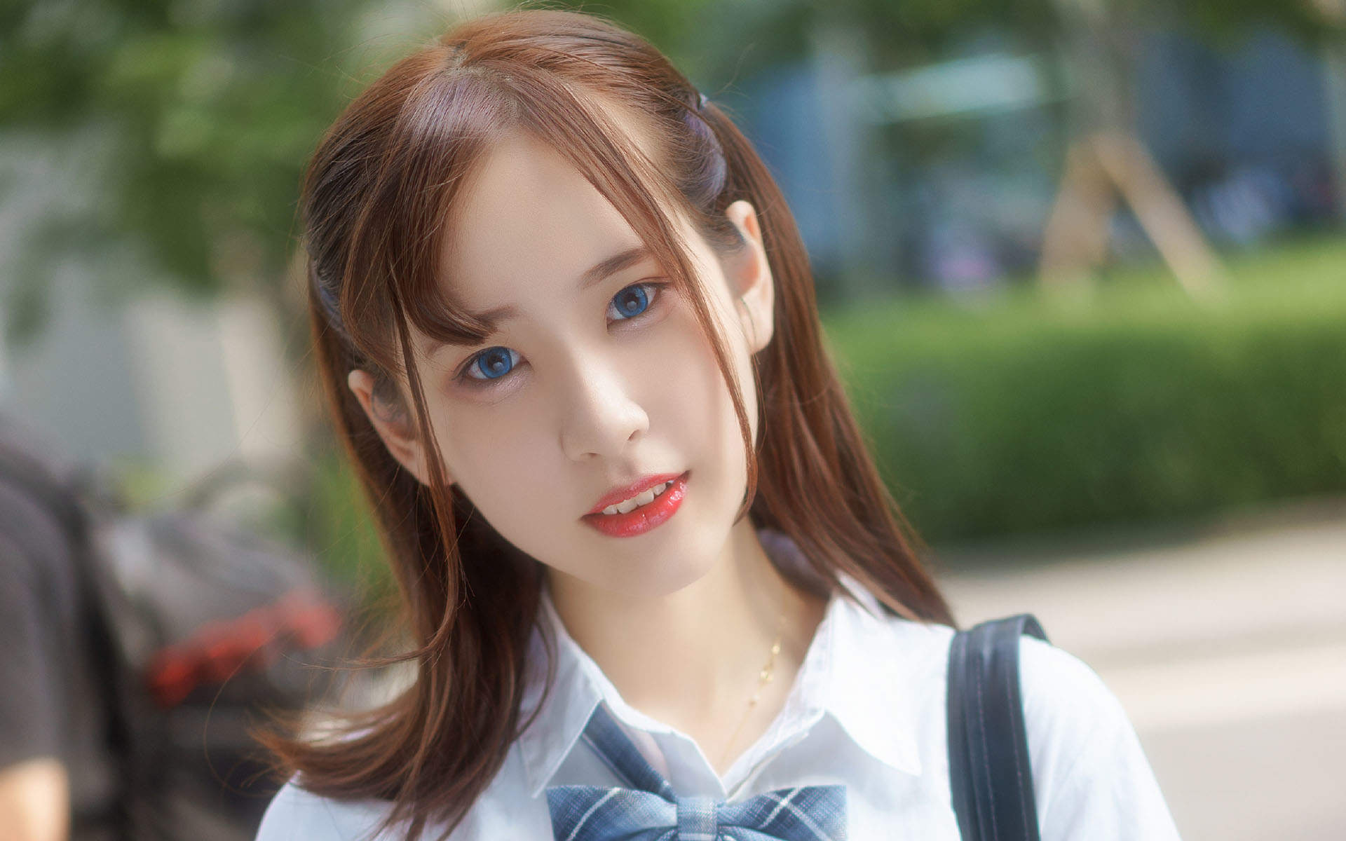 高清校花90后可爱清纯学生妹高清桌面壁纸图片