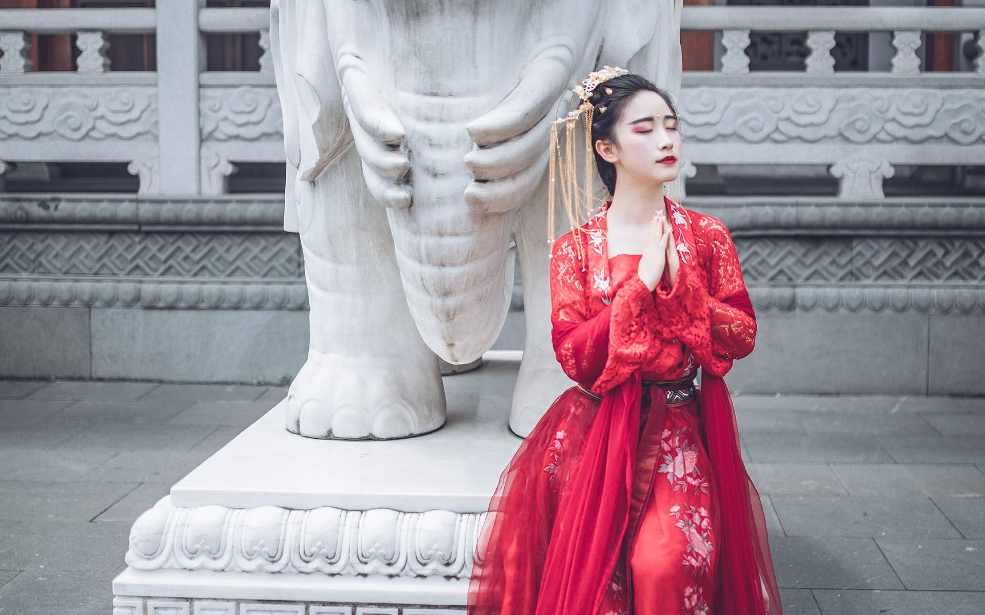 花树下的汉服美女清纯靓丽如花似玉写真图片图片