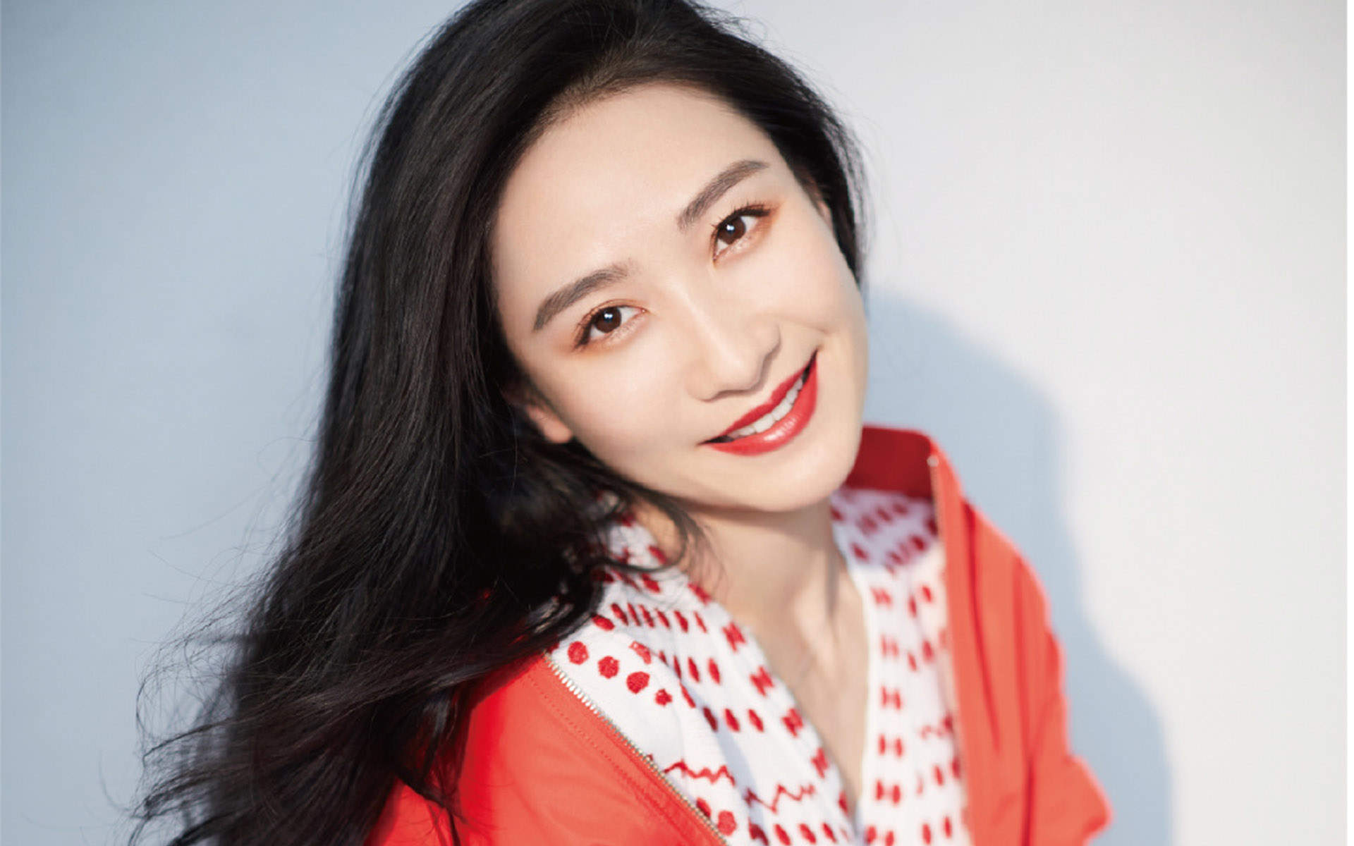 中国著名湖南省益阳女演员《ICON-F时尚画报》陶昕然高清写真图片：岁月静好图片
