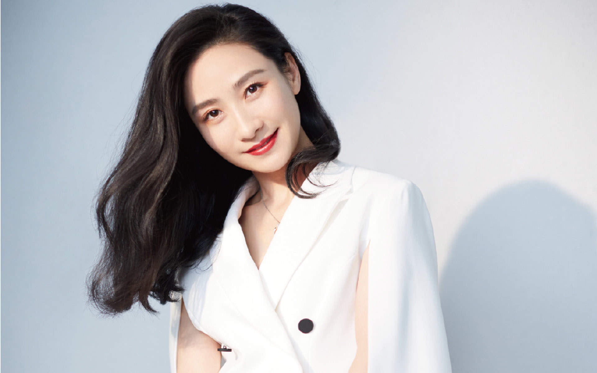 中国著名湖南省益阳女演员《ICON-F时尚画报》陶昕然高清写真图片：岁月静好图片