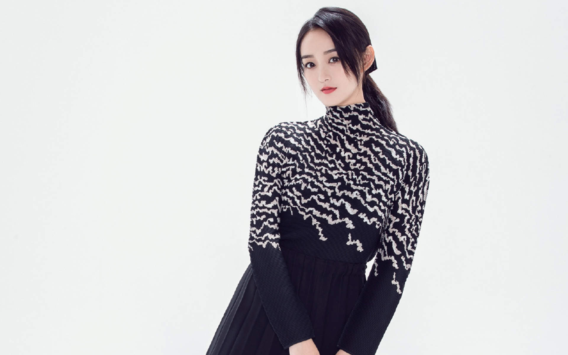 高清中国内地女演员平面模特何泓姗《爱情进化论》发布会图片图片