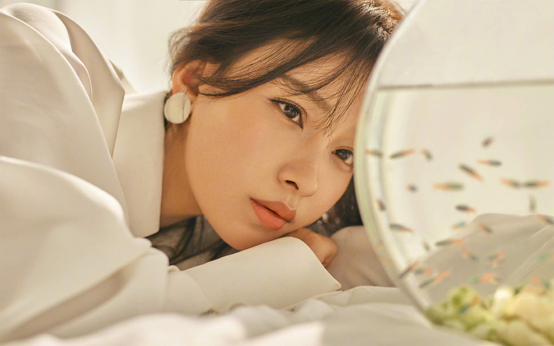 林省通化市集安女明星孙怡清新甜美写真桌面壁纸图片