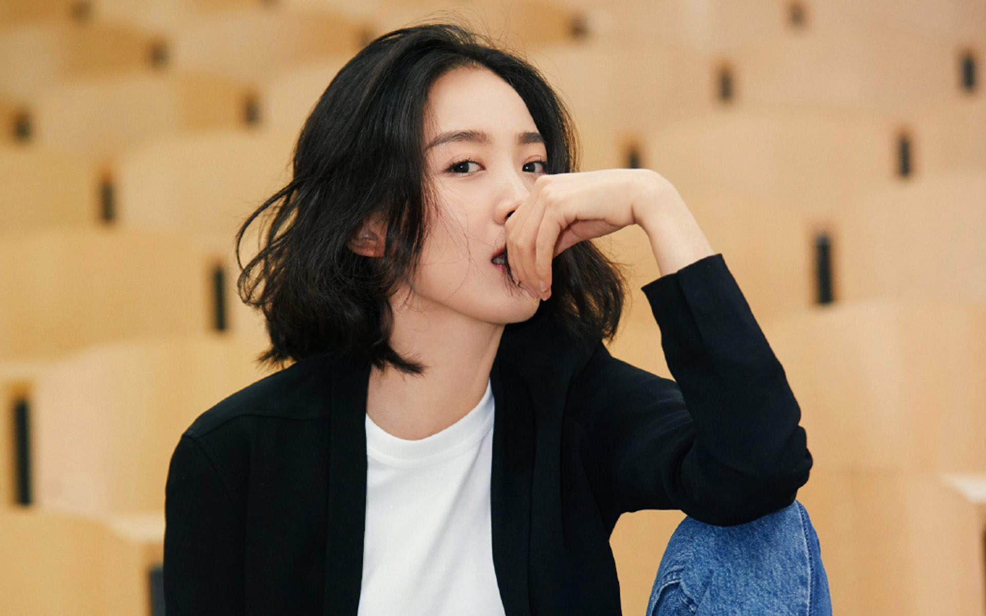 朱颜曼滋图片