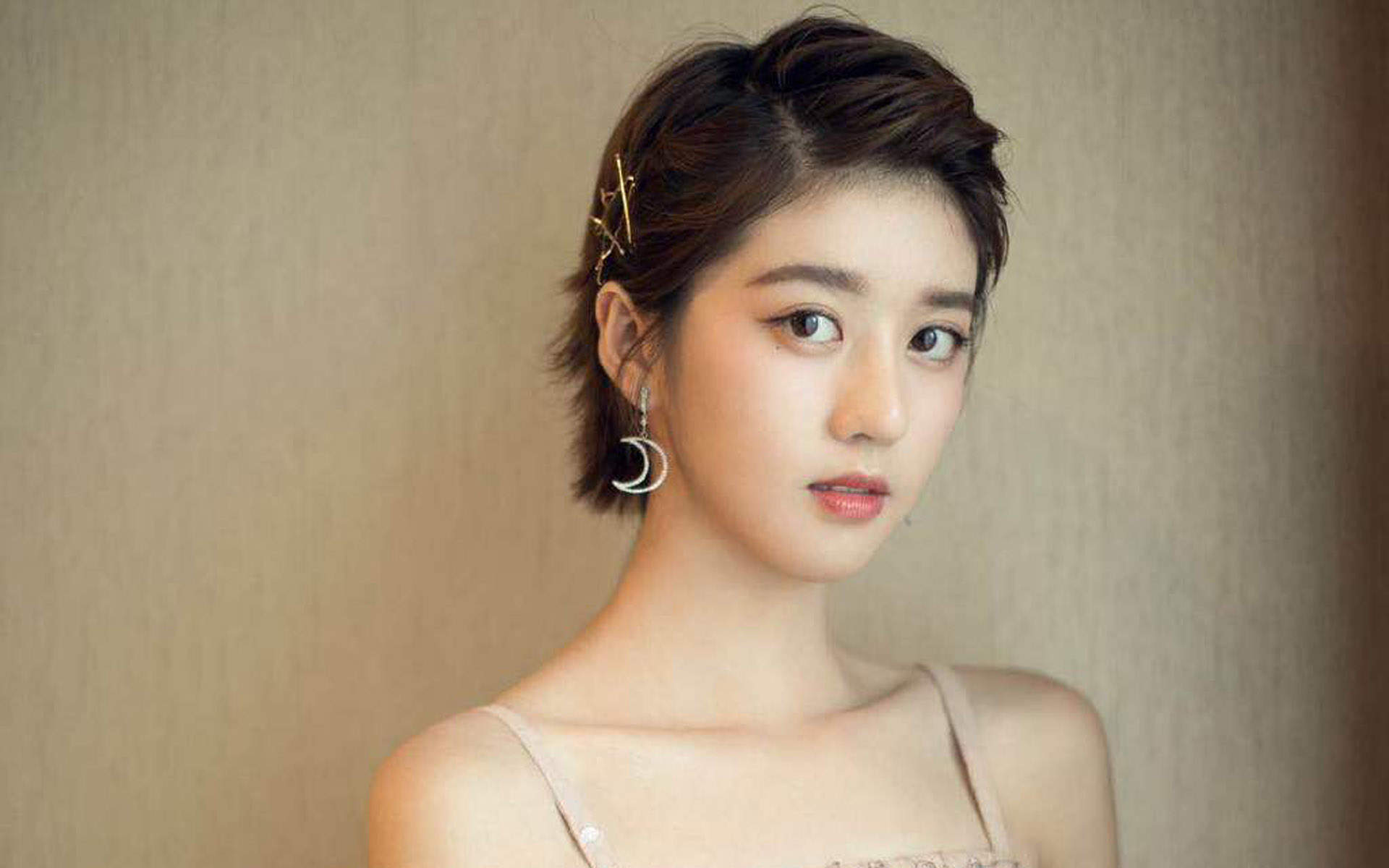 高清台湾美女李凯馨甜美清新写真图片手机壁纸图片