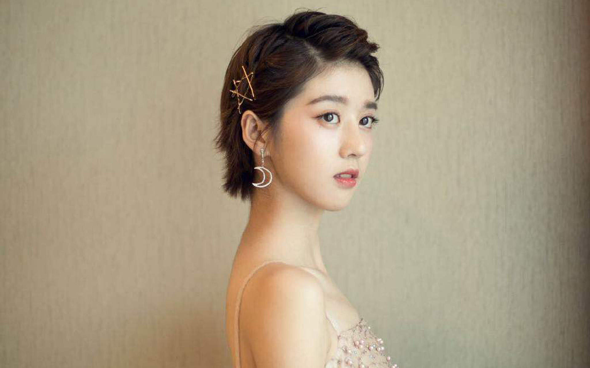 高清台湾美女李凯馨甜美清新写真图片手机壁纸图片
