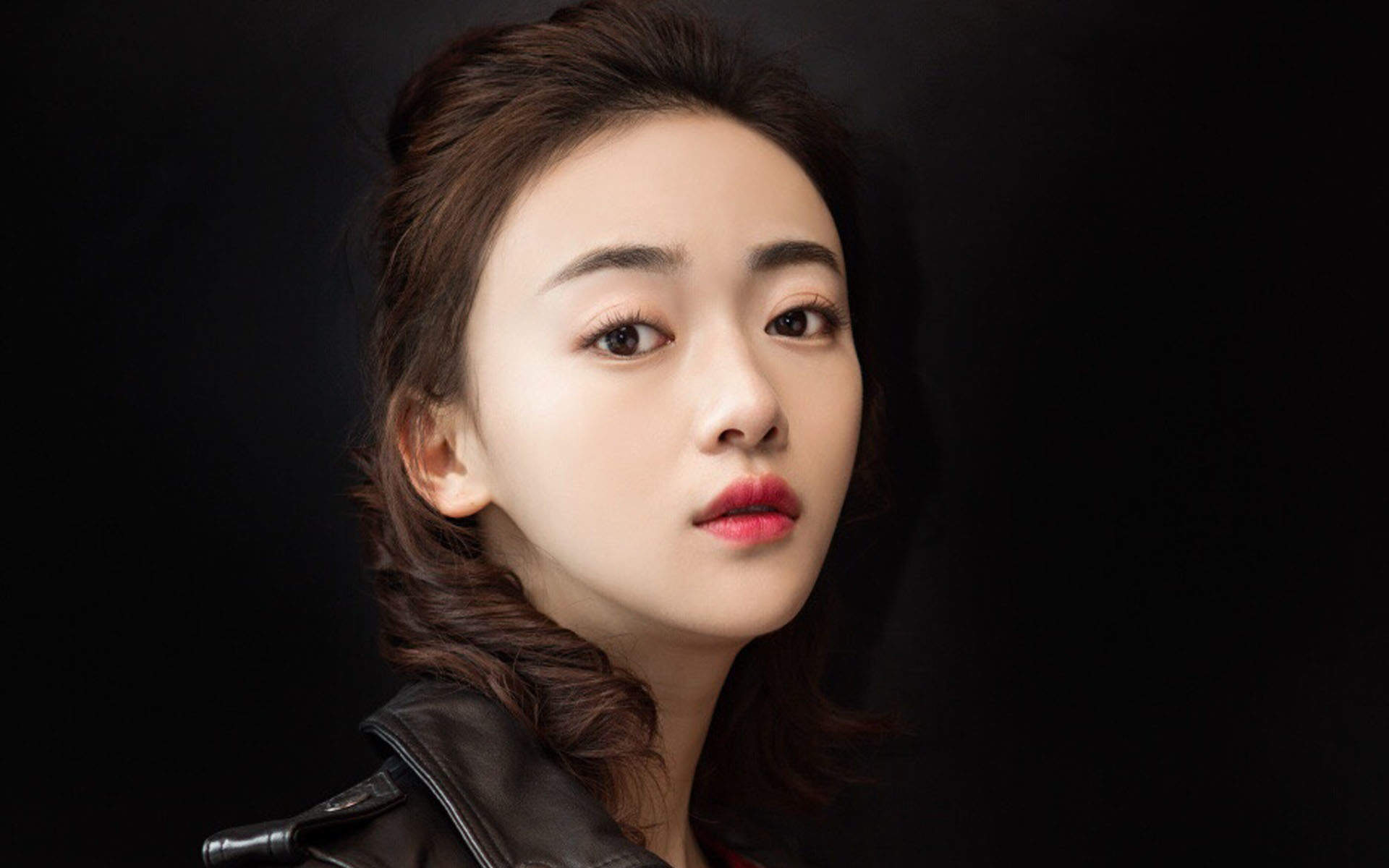 高清中国内地北京人影视女演员吴谨言夏日清甜写真图片图片