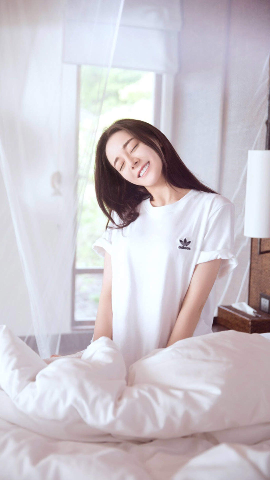 迪丽热巴可爱图片手机壁纸图片