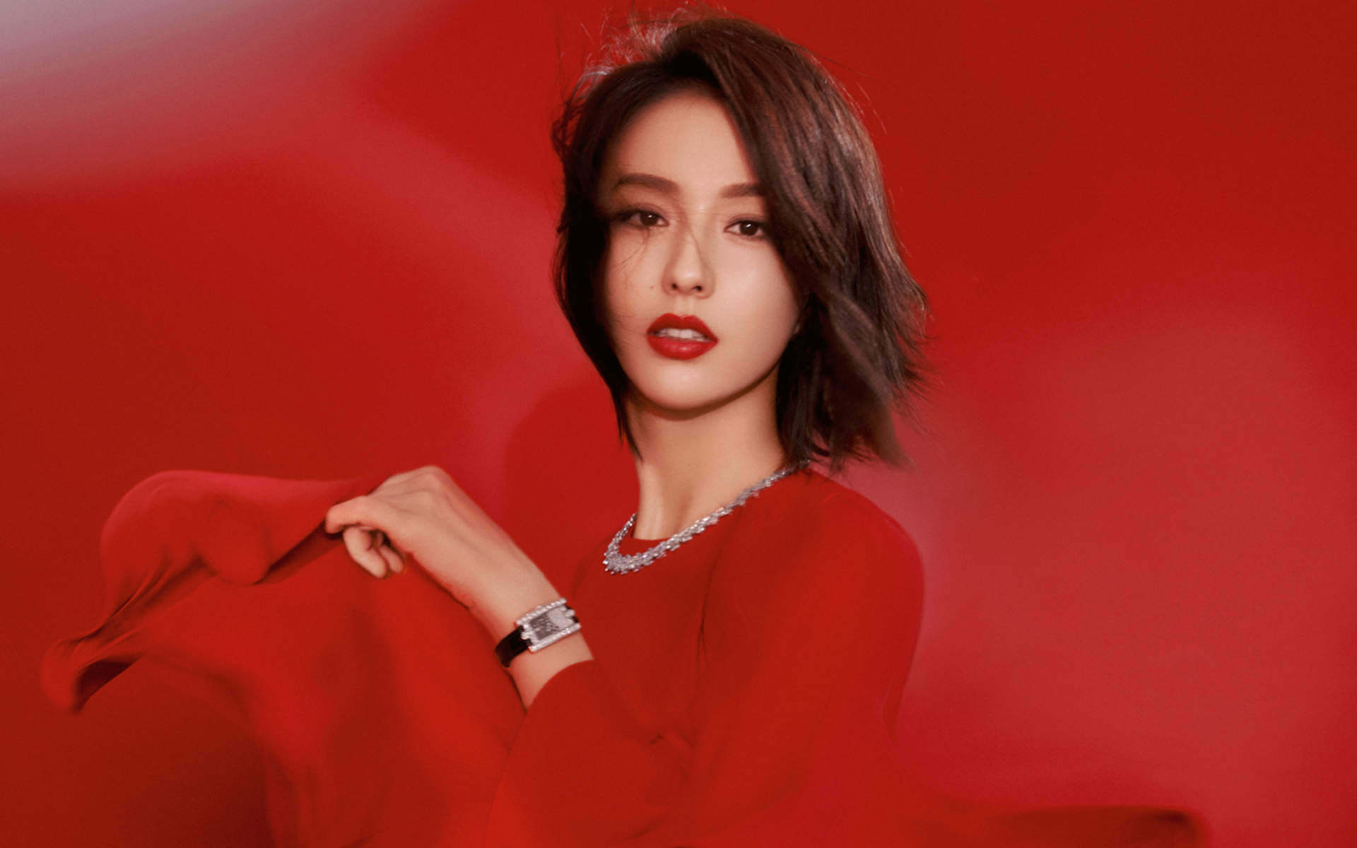 高清中国内地新疆伊犁影视女演员佟丽娅美艳性感高清桌面壁纸图片