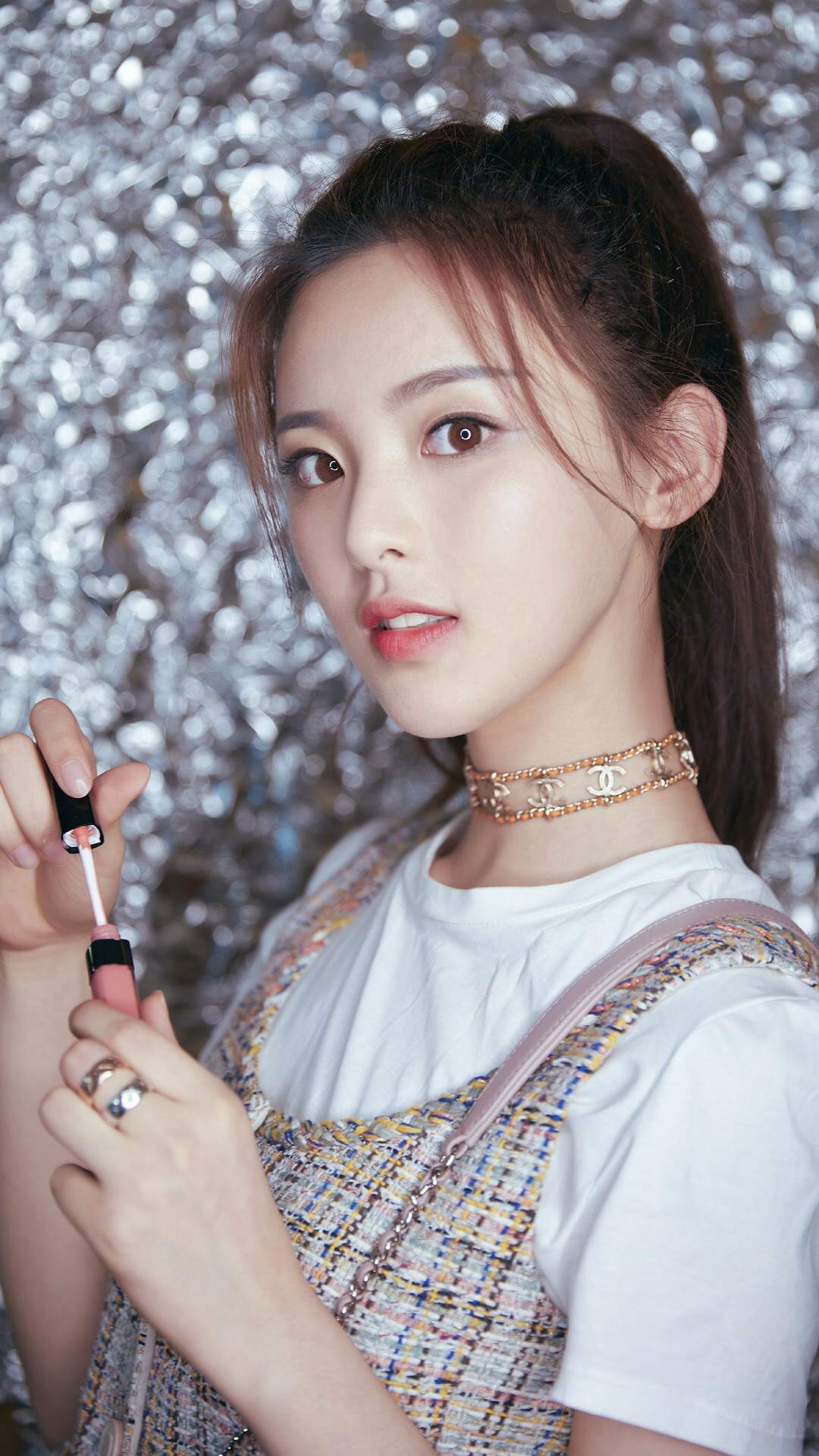 高清江苏女星杨超越双马尾可爱少女感写真图片图片