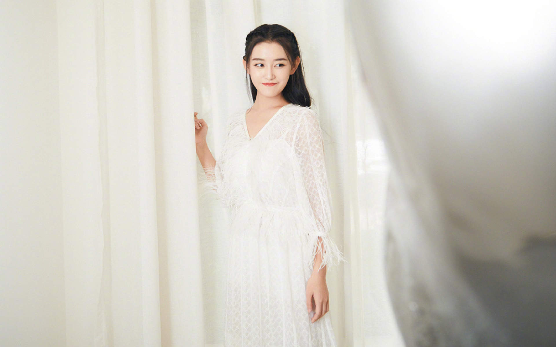 蒋依依优雅甜美写真图片图片