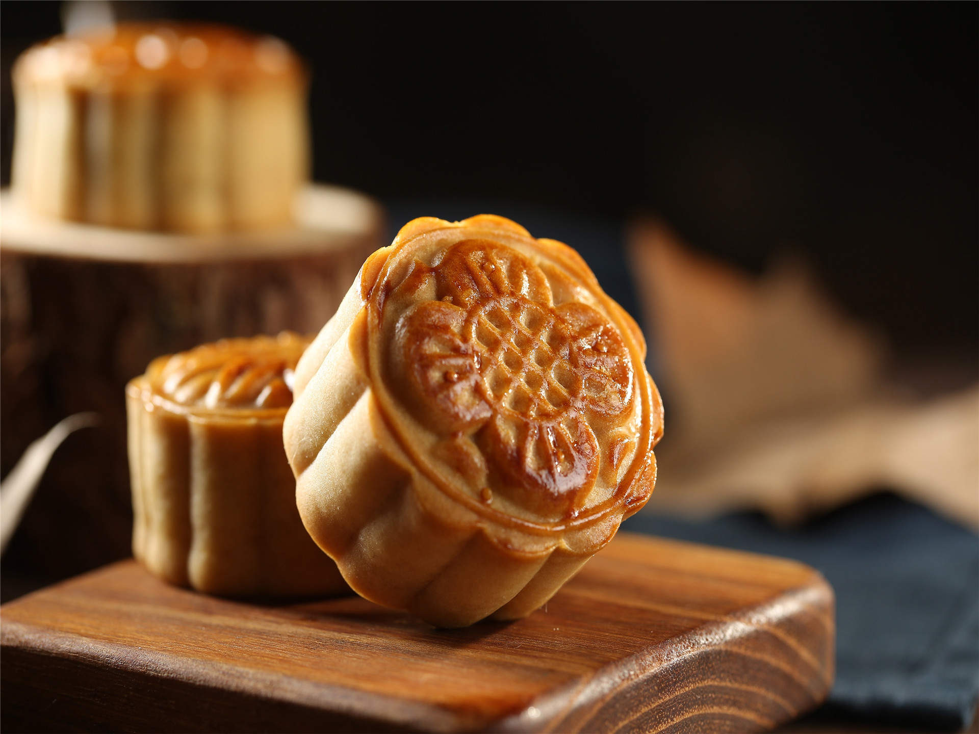 美味可口的中秋月饼高清桌面壁纸图片
