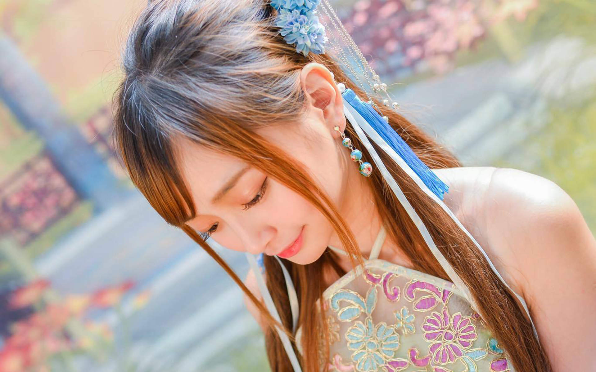 花树下的汉服美女清纯靓丽如花似玉写真图片图片